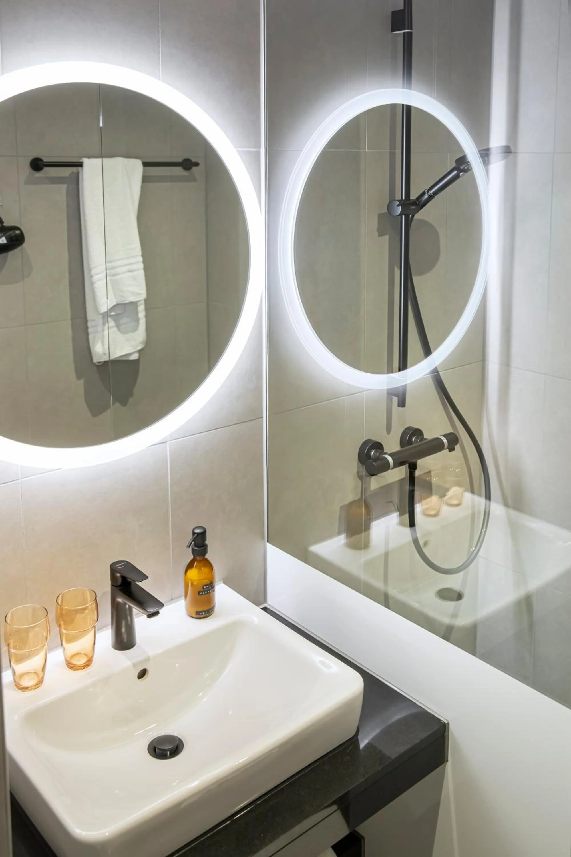 Bathroom in LOGINN Hotel Waiblingen