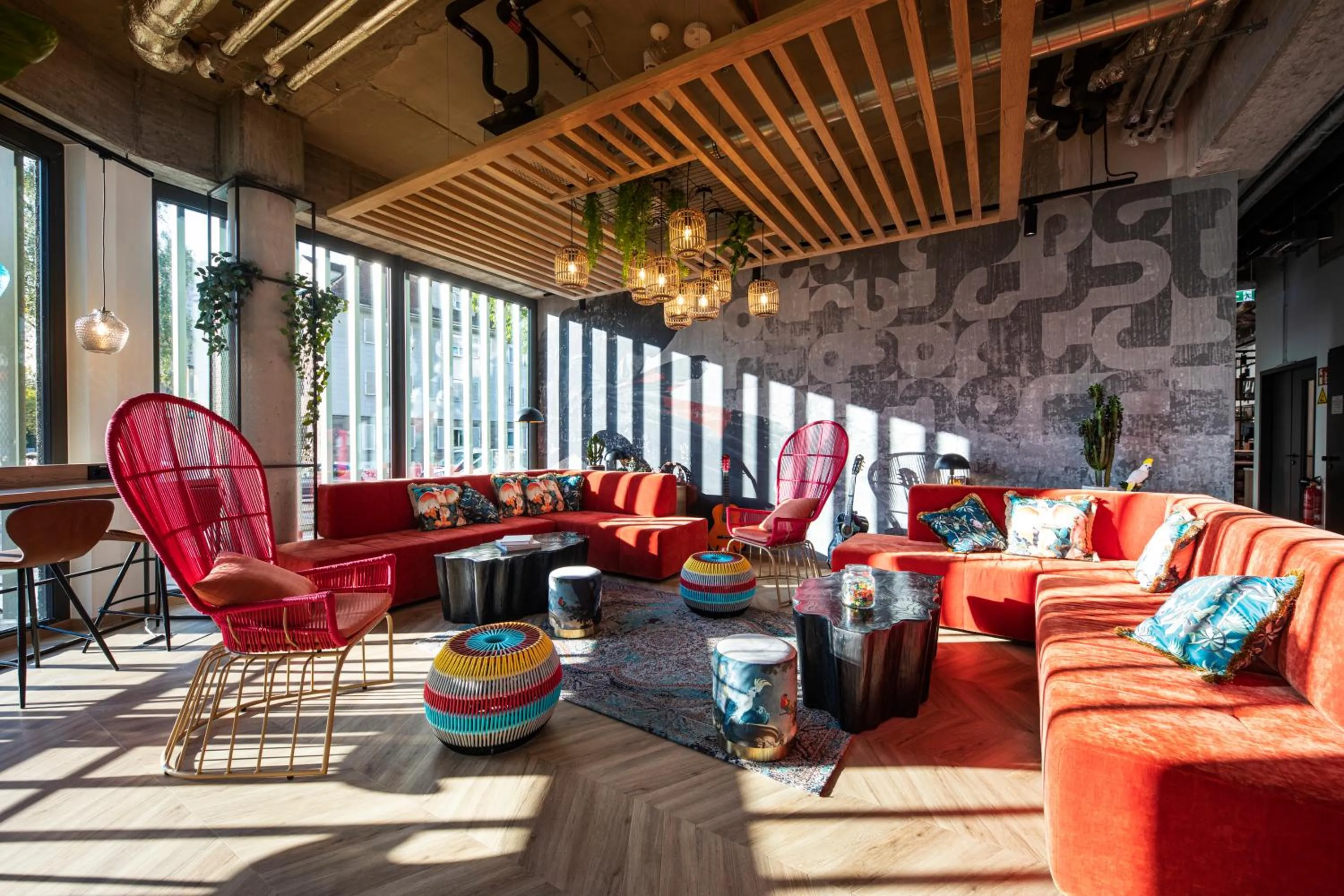 Lobby or reception in LOGINN Hotel Waiblingen