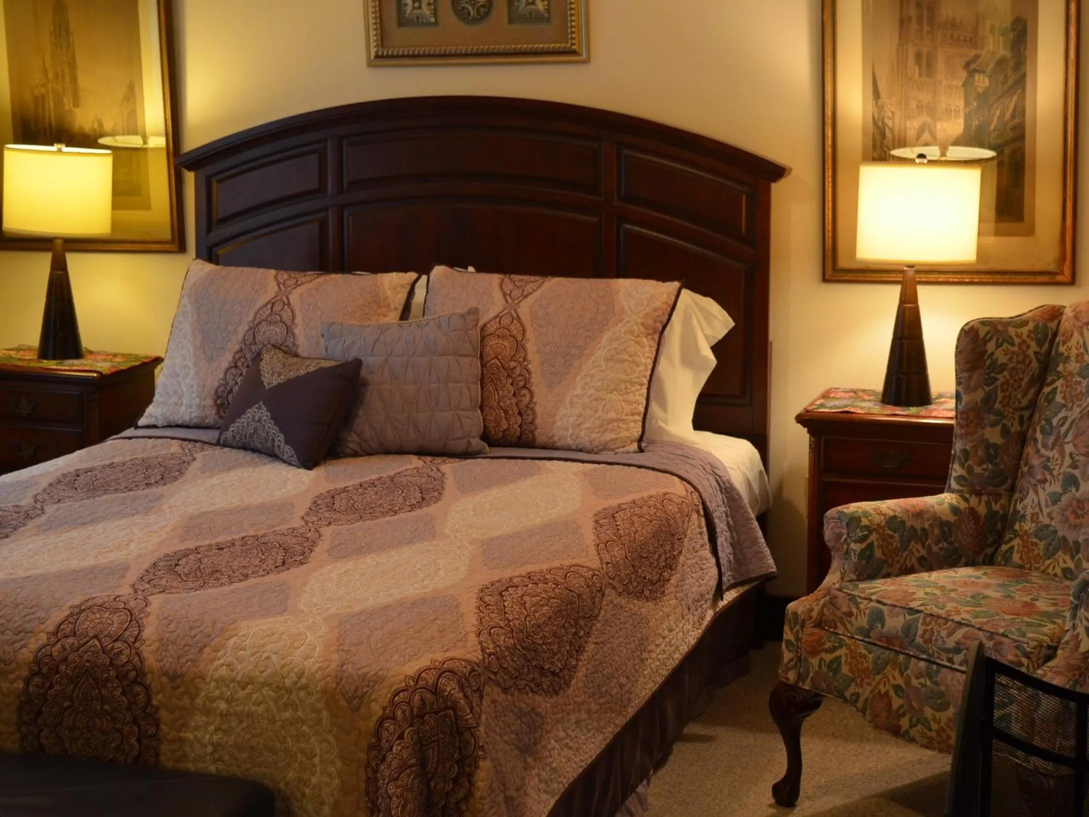 Bedroom, Bed in The Bavarian Manor Hotel