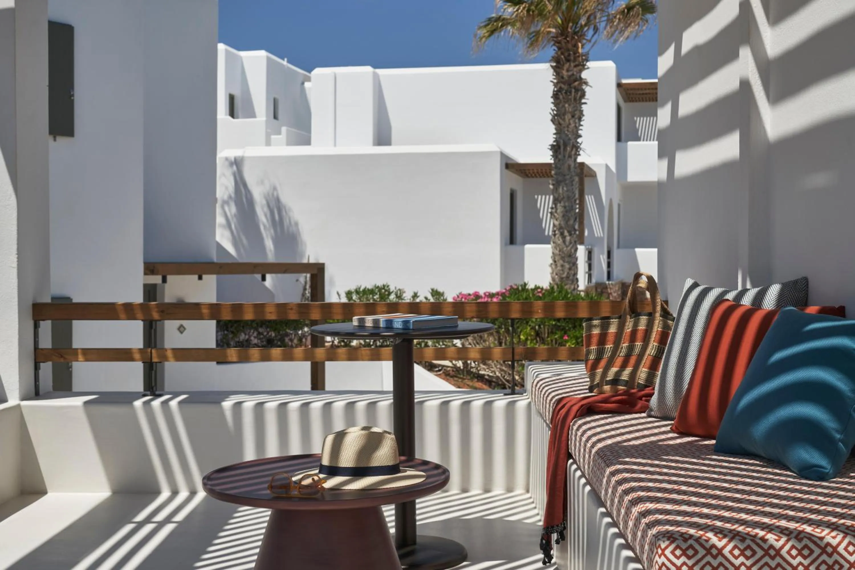 Photo of the whole room in Andronis Minois