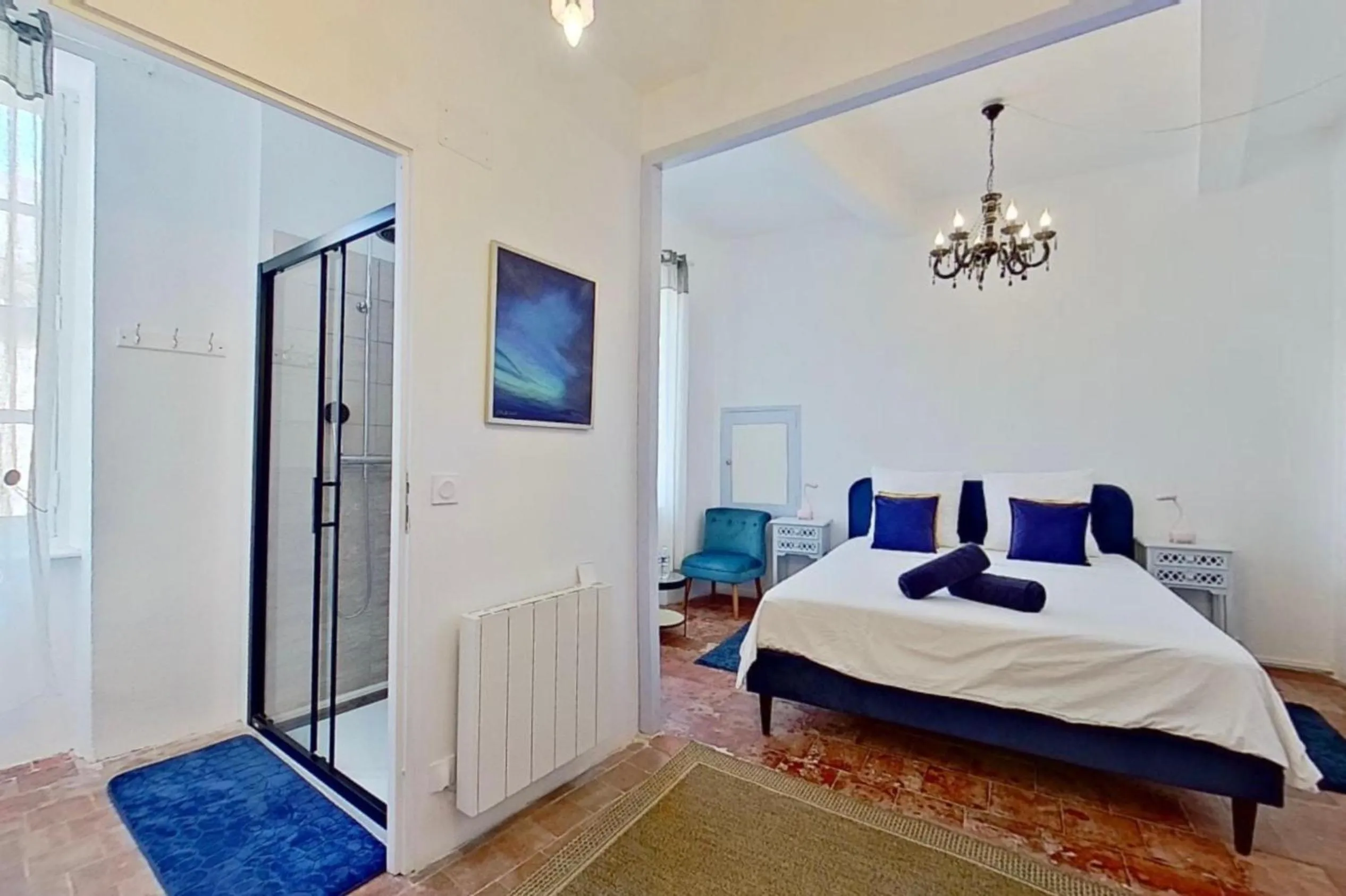 Bed in Les 2 Drôles d'Oiseaux