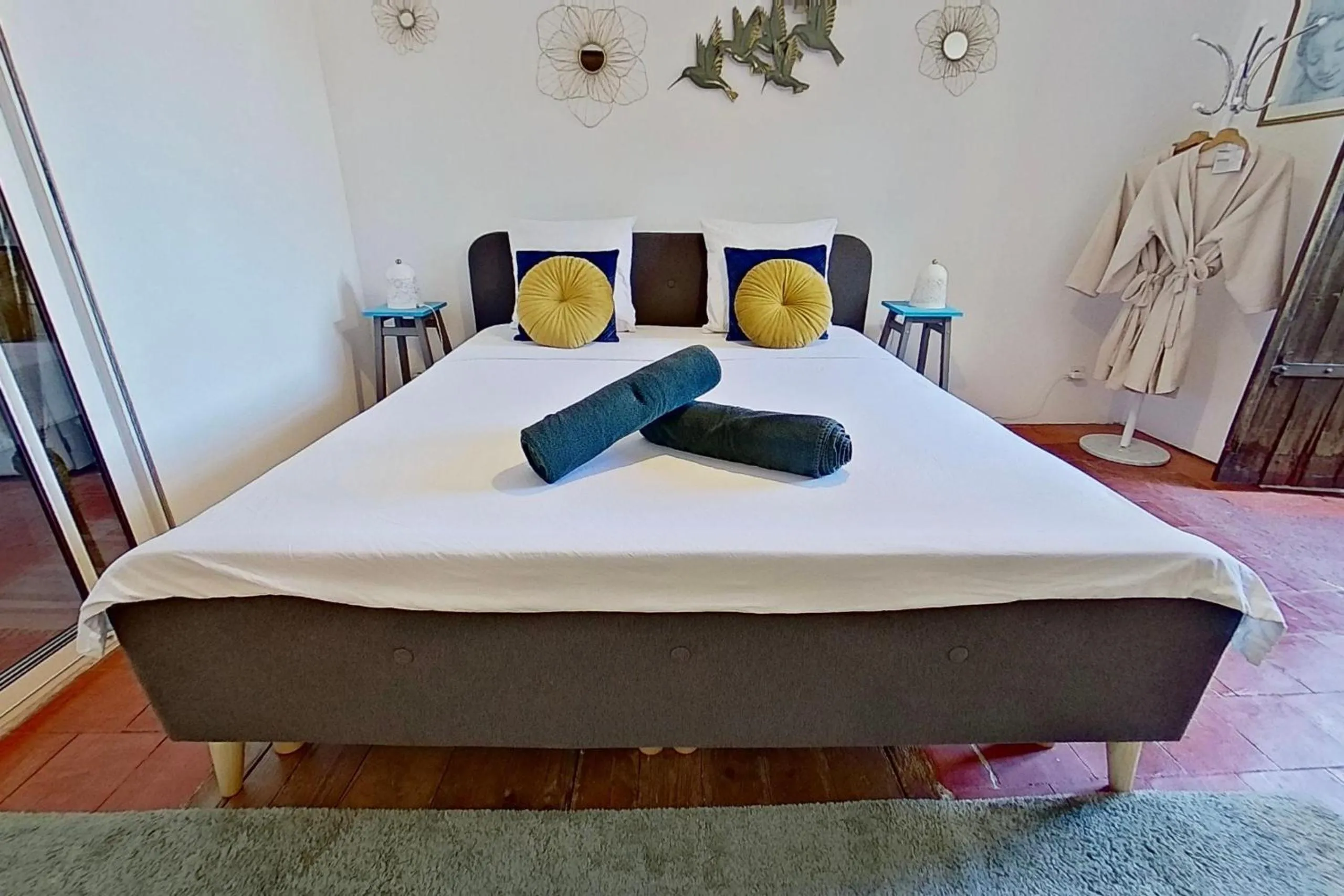 Bed in Les 2 Drôles d'Oiseaux