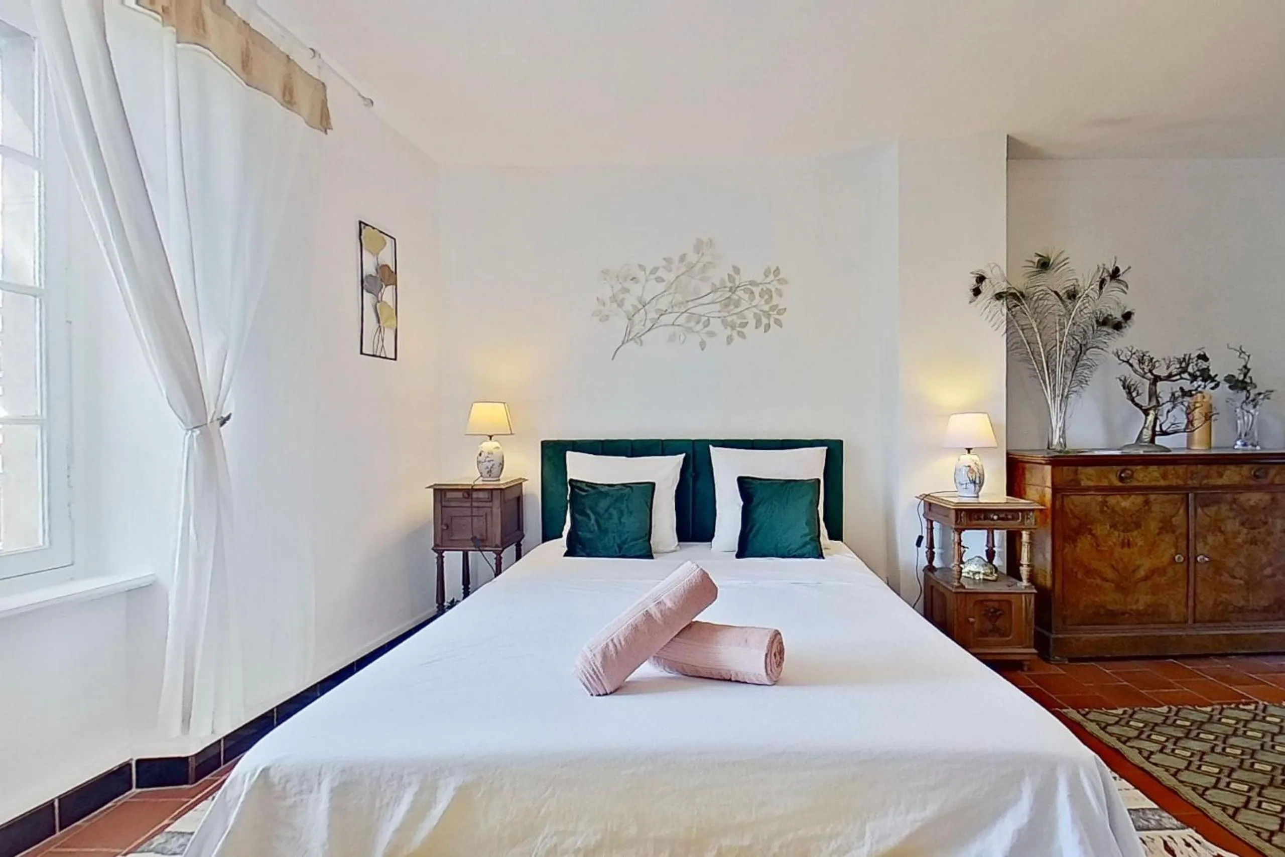 Bed in Les 2 Drôles d'Oiseaux