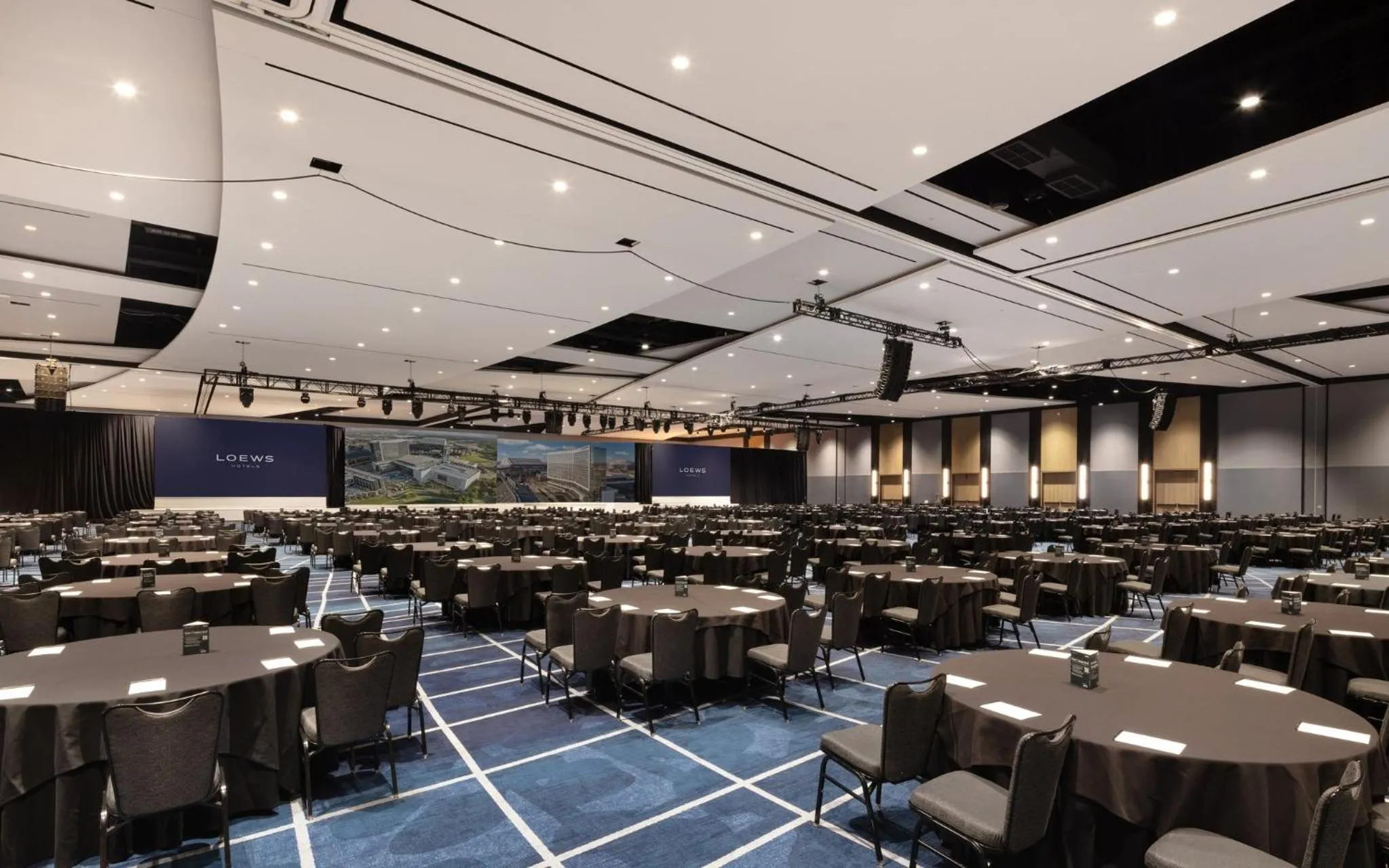 Banquet/Function facilities in Loews Arlington Hotel