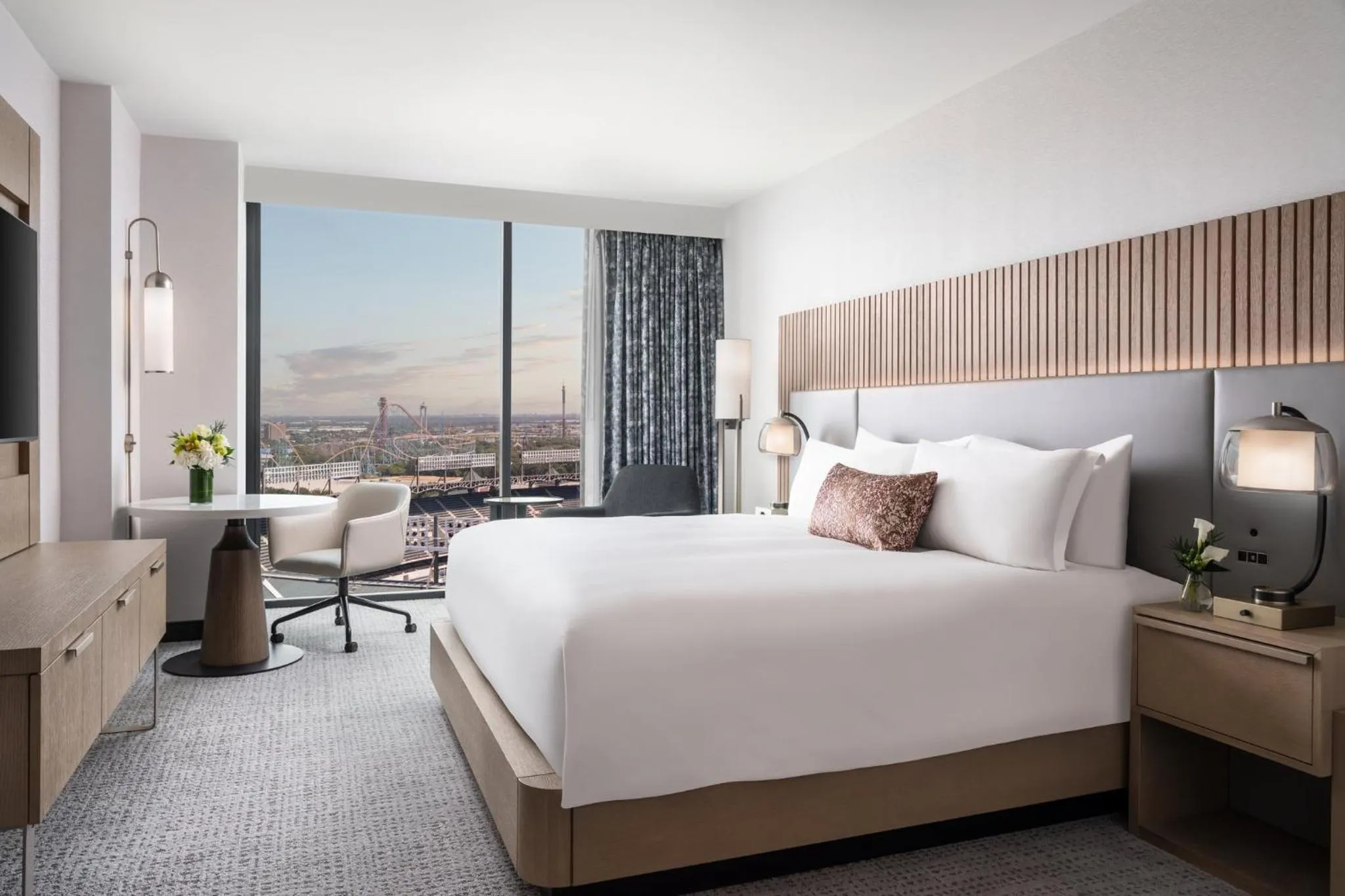 Other, Bed in Loews Arlington Hotel