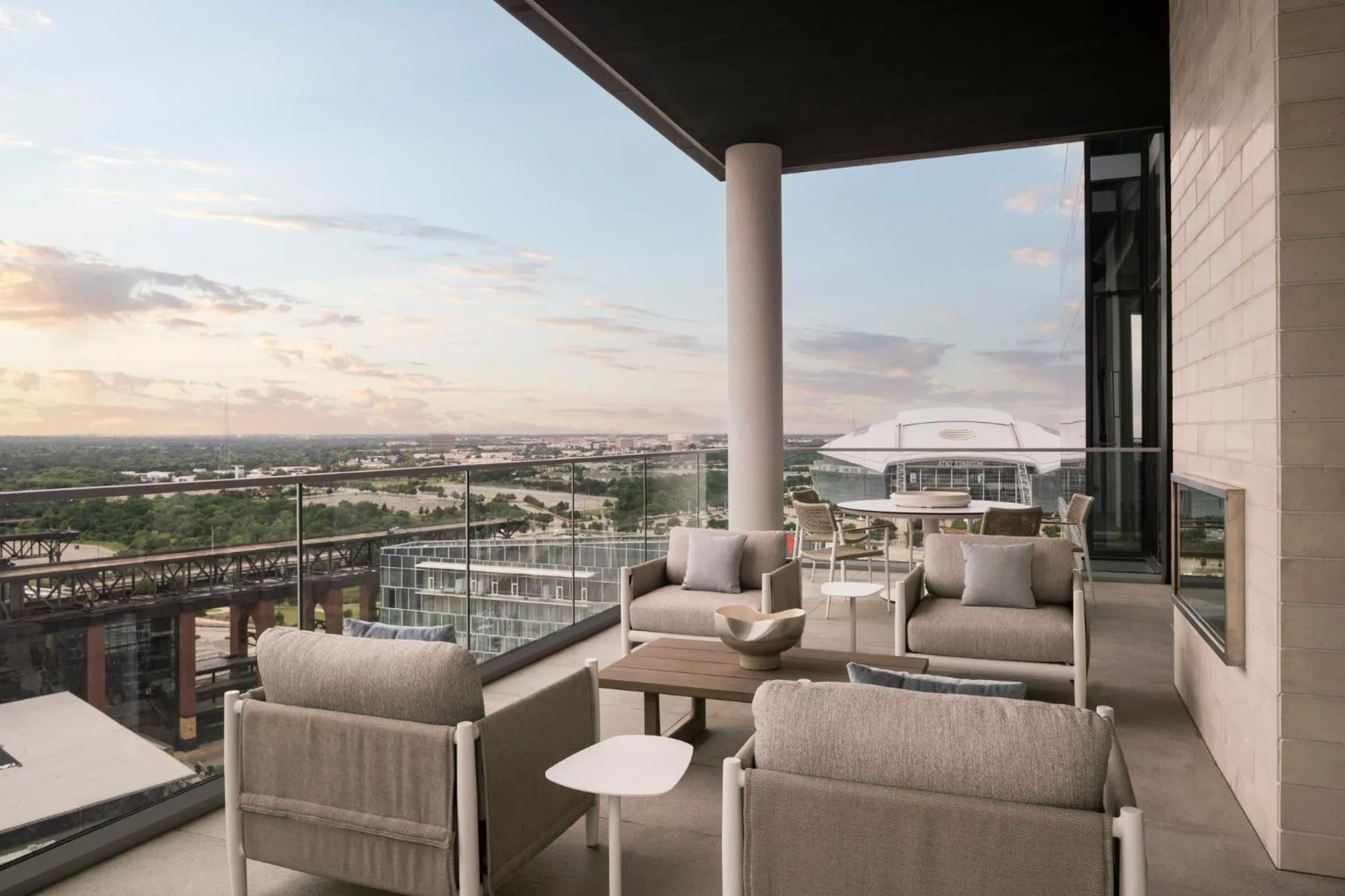 Balcony/Terrace in Loews Arlington Hotel
