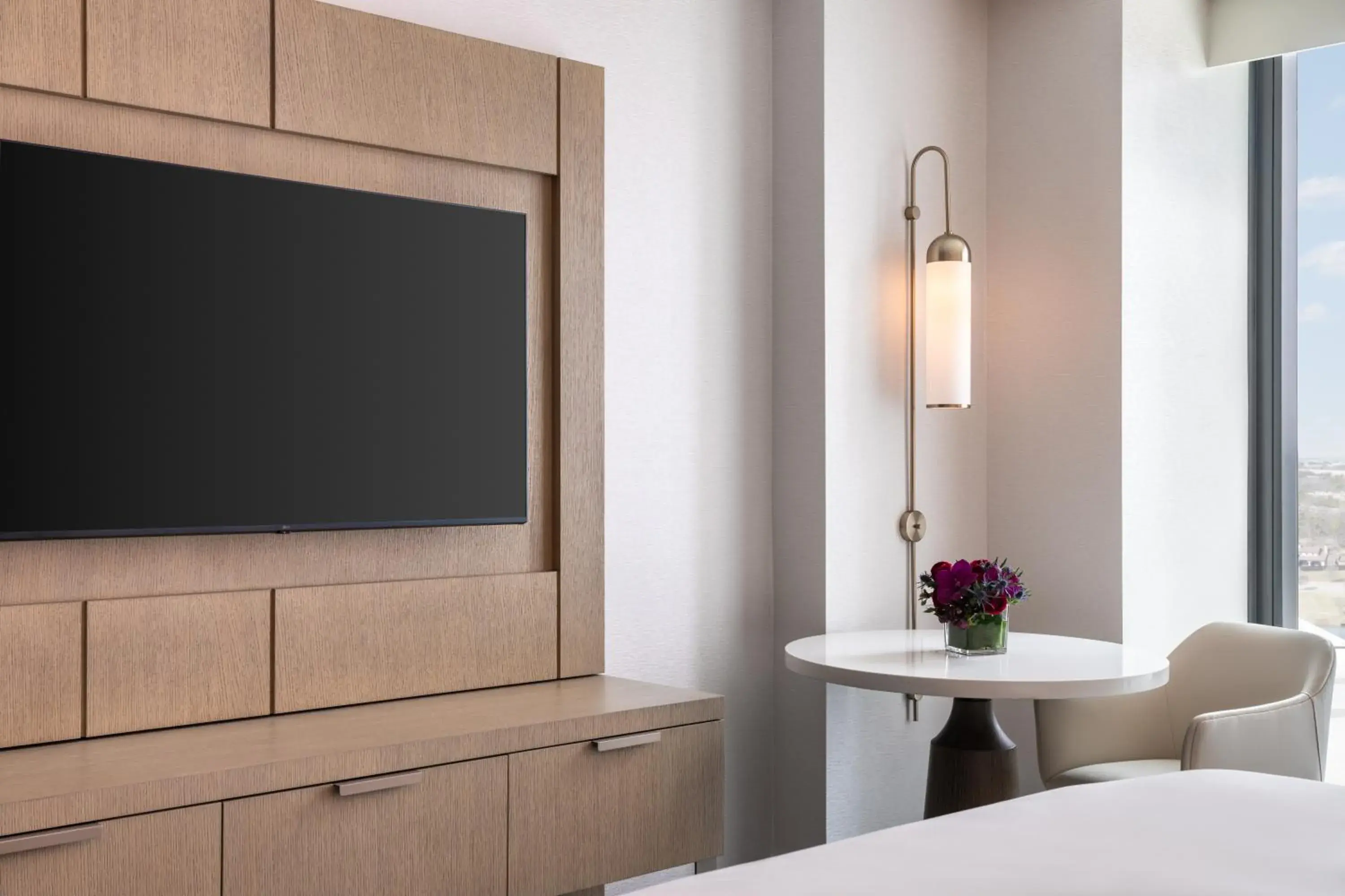 Deluxe 2 Queens in Loews Arlington Hotel Deluxe 2 Queens in Loews Arlington Hotel