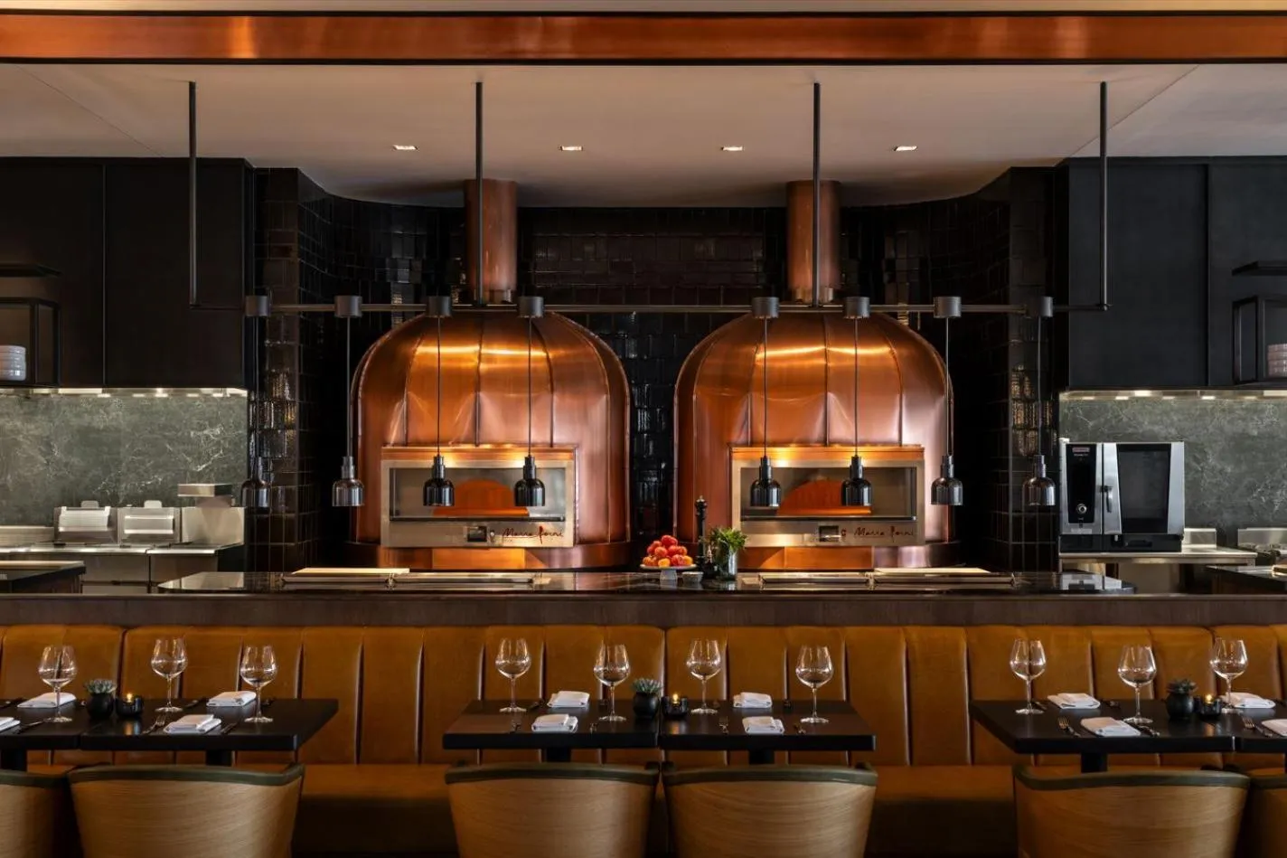 Restaurant/places to eat in Loews Arlington Hotel