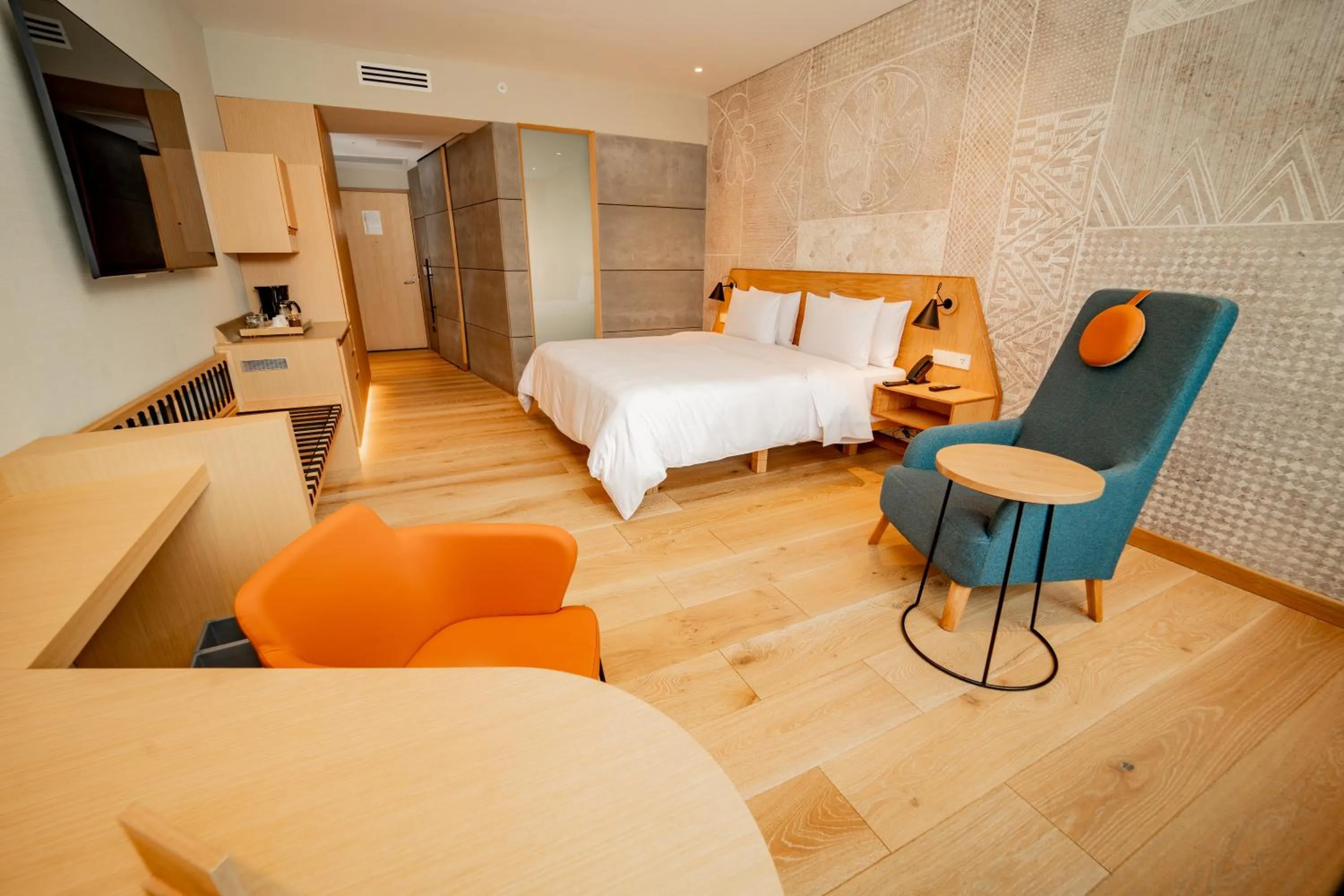 Photo of the whole room, Bed in GO Quito Hotel