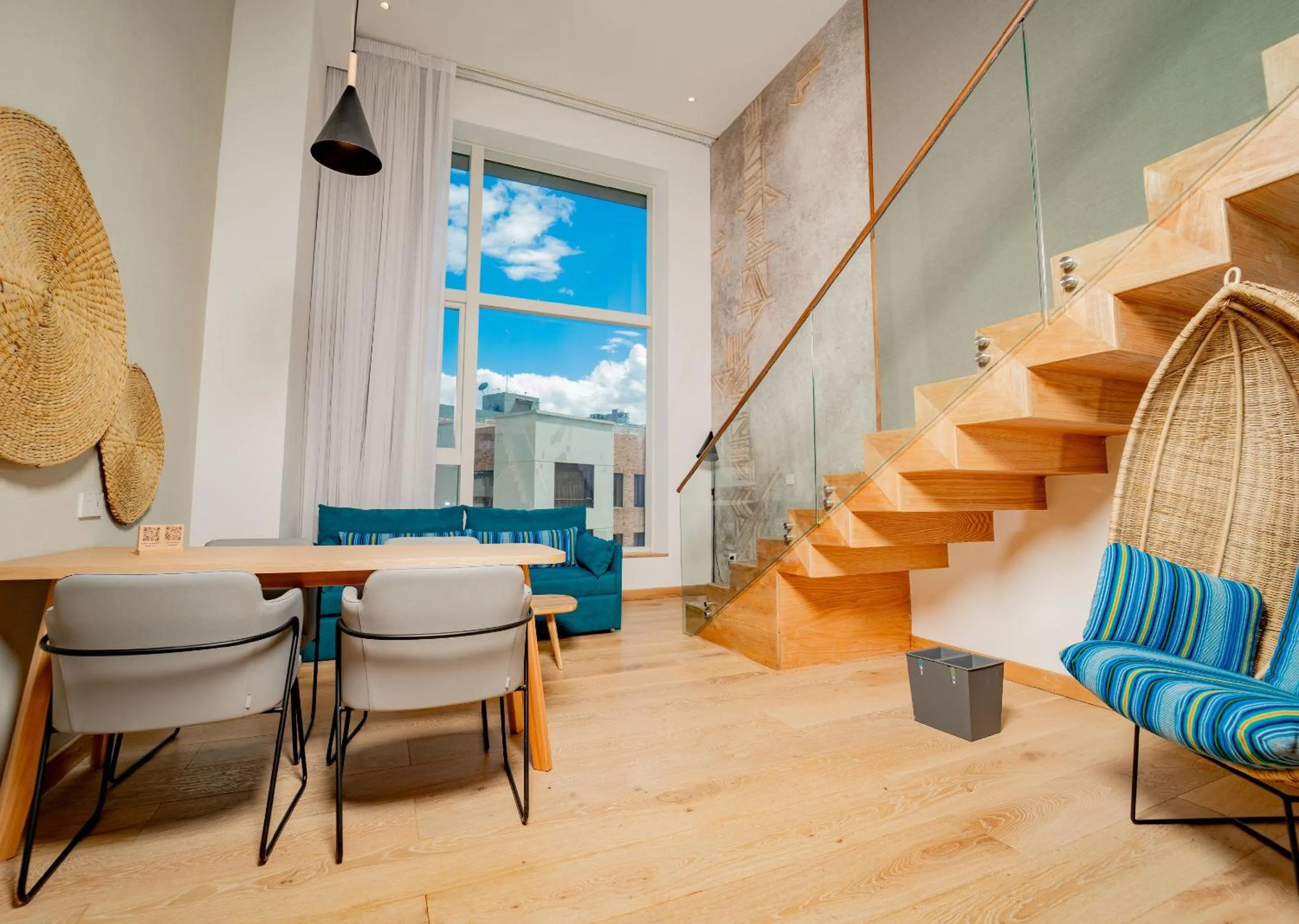 Living room in GO Quito Hotel