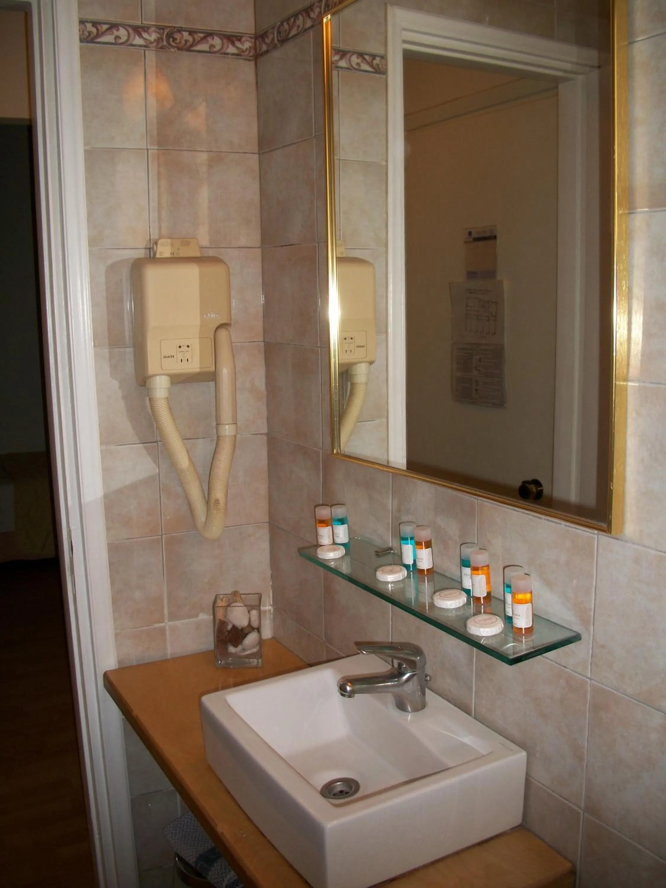 Shower in Minoa Athens Hotel