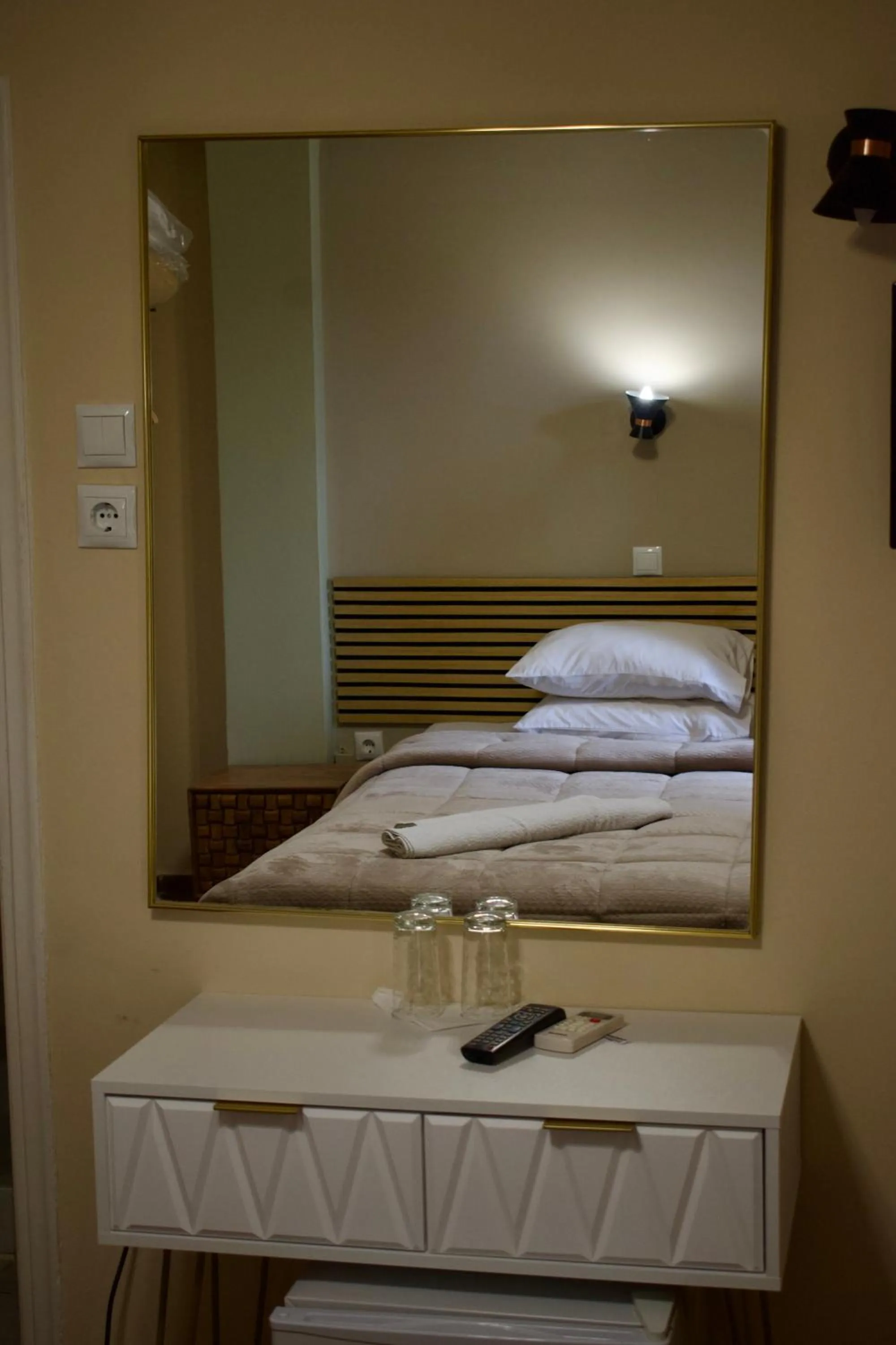 Bed in Nafsika Hotel Athens Centre