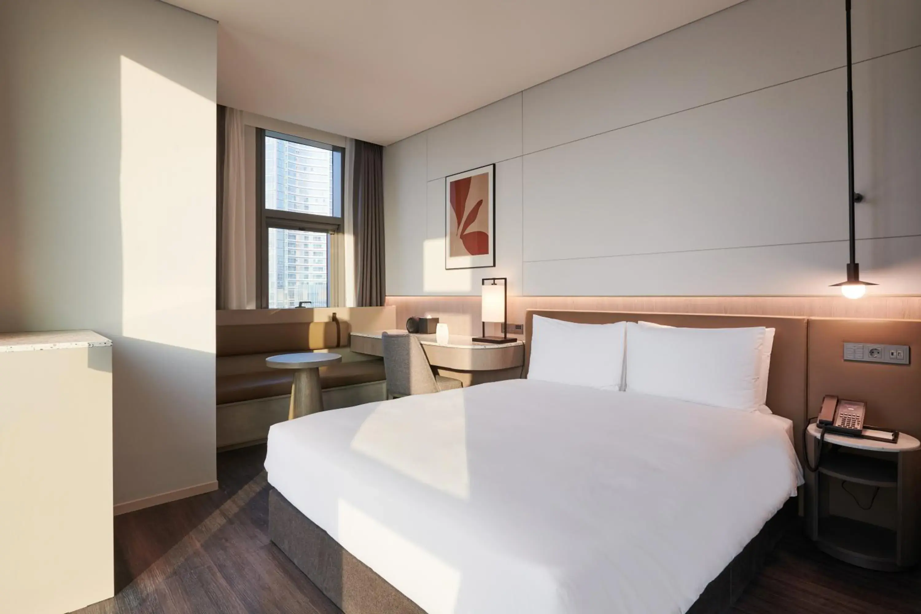 Standard Double (Han River View) in Nine Tree Premier ROKAUS Hotel Seoul Yongsan Standard Double (Han River View) in Nine Tree Premier ROKAUS Hotel Seoul Yongsan