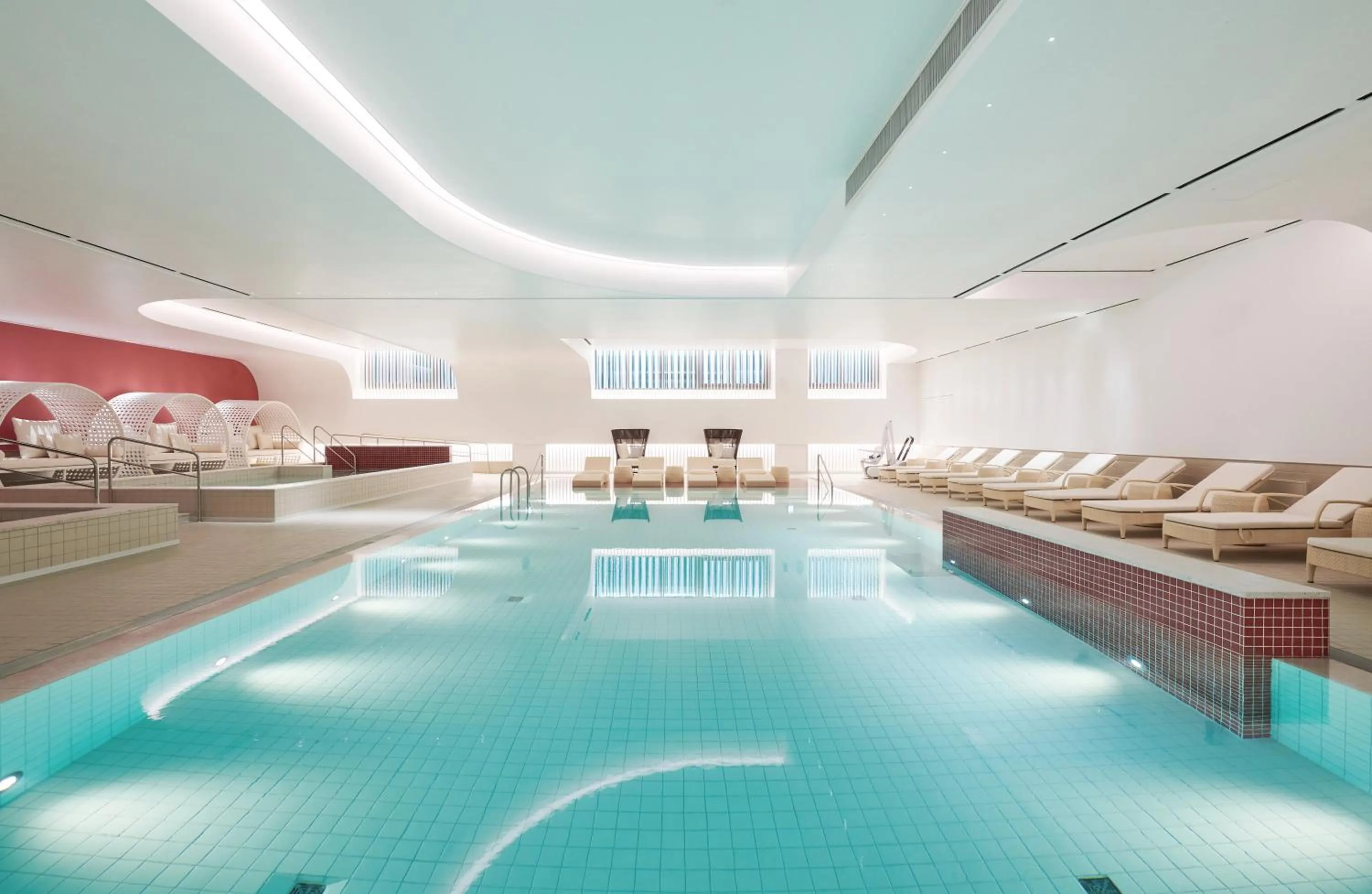 Swimming pool in Nine Tree Premier ROKAUS Hotel Seoul Yongsan