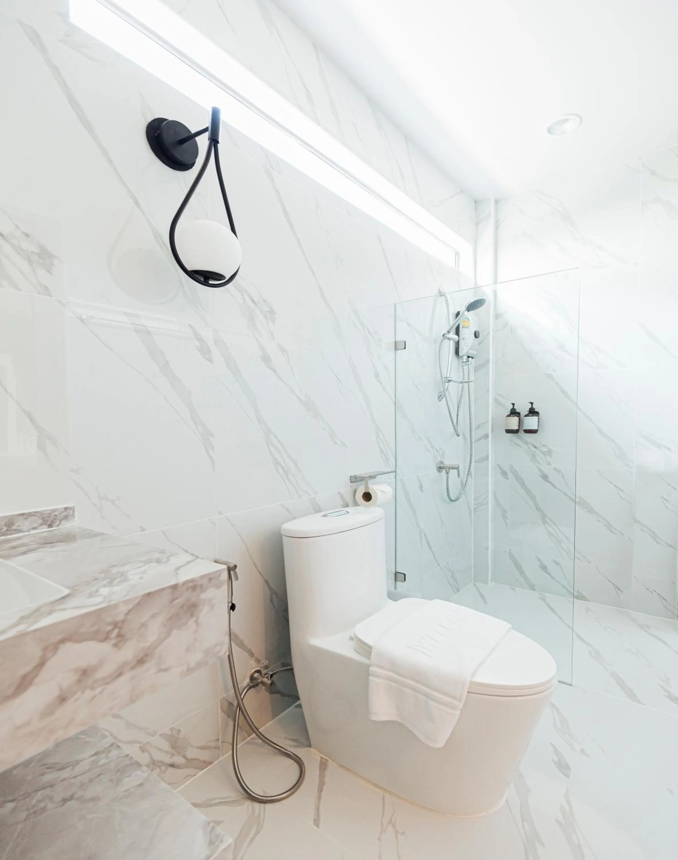 Shower in Sea Season Pool Villa Pattaya