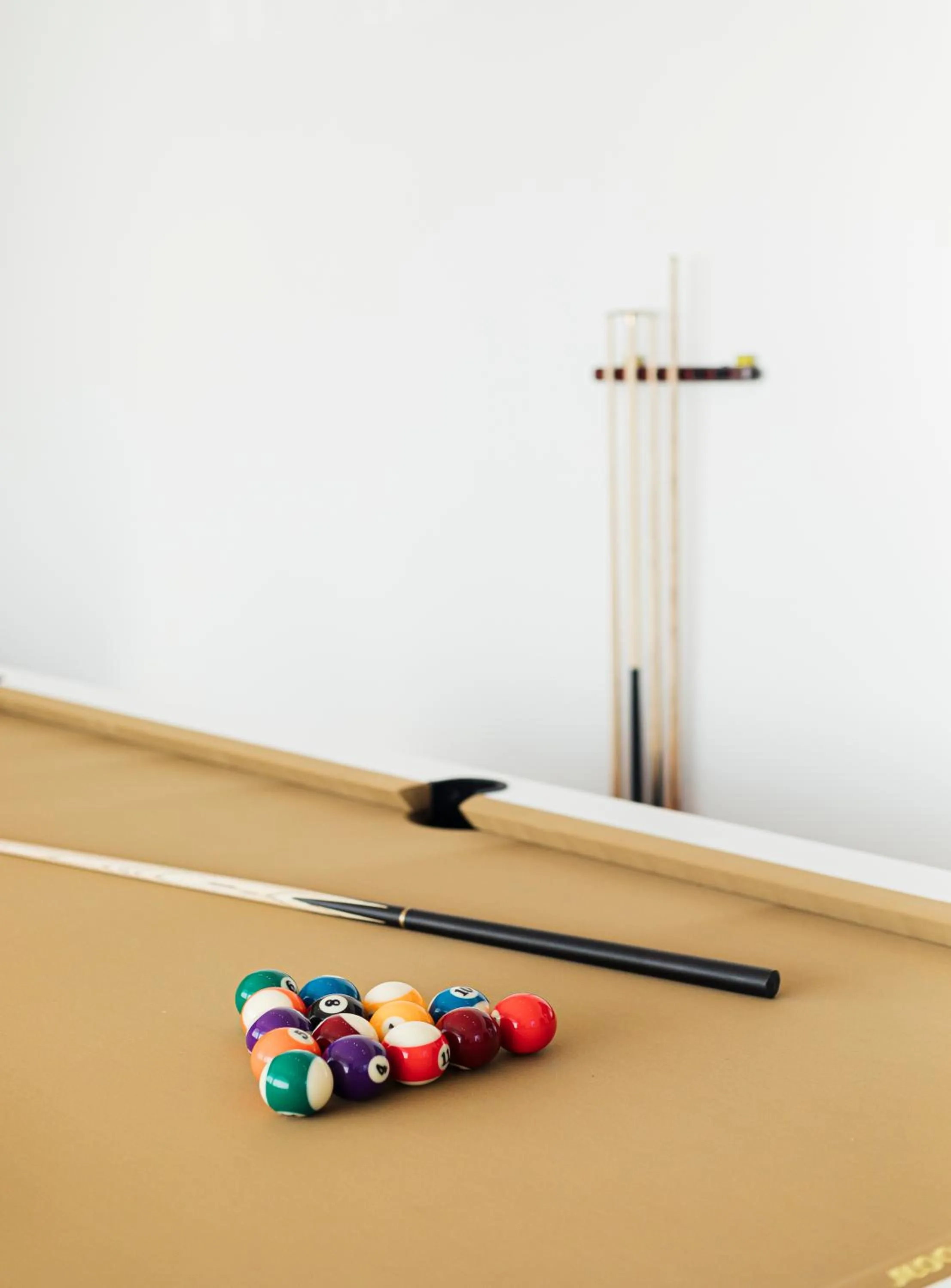 Billiard in Sea Season Pool Villa Pattaya