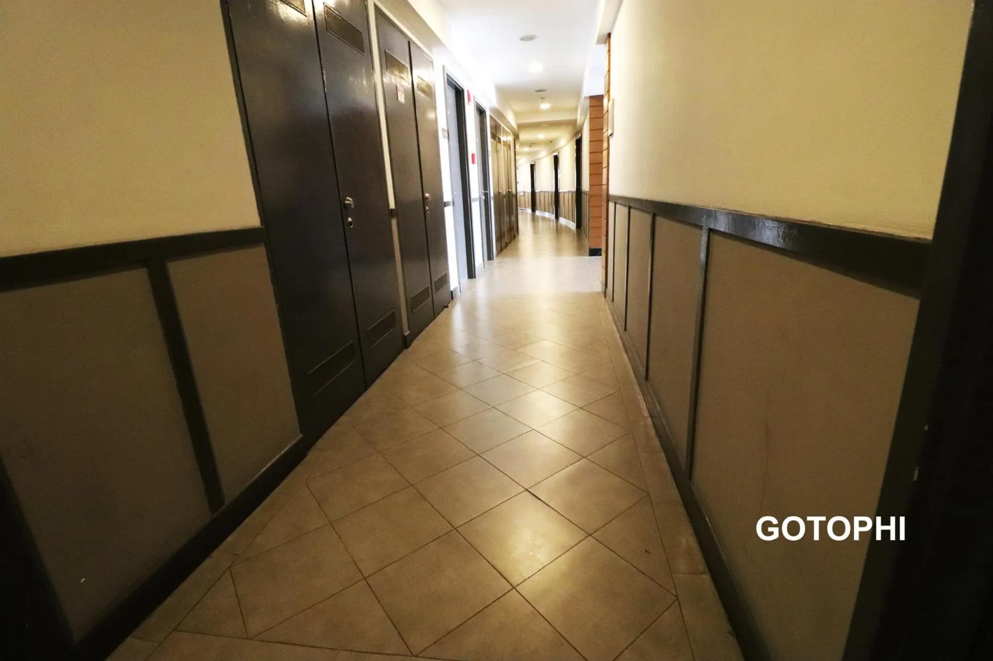 elevator in The Knightsbridge Residences