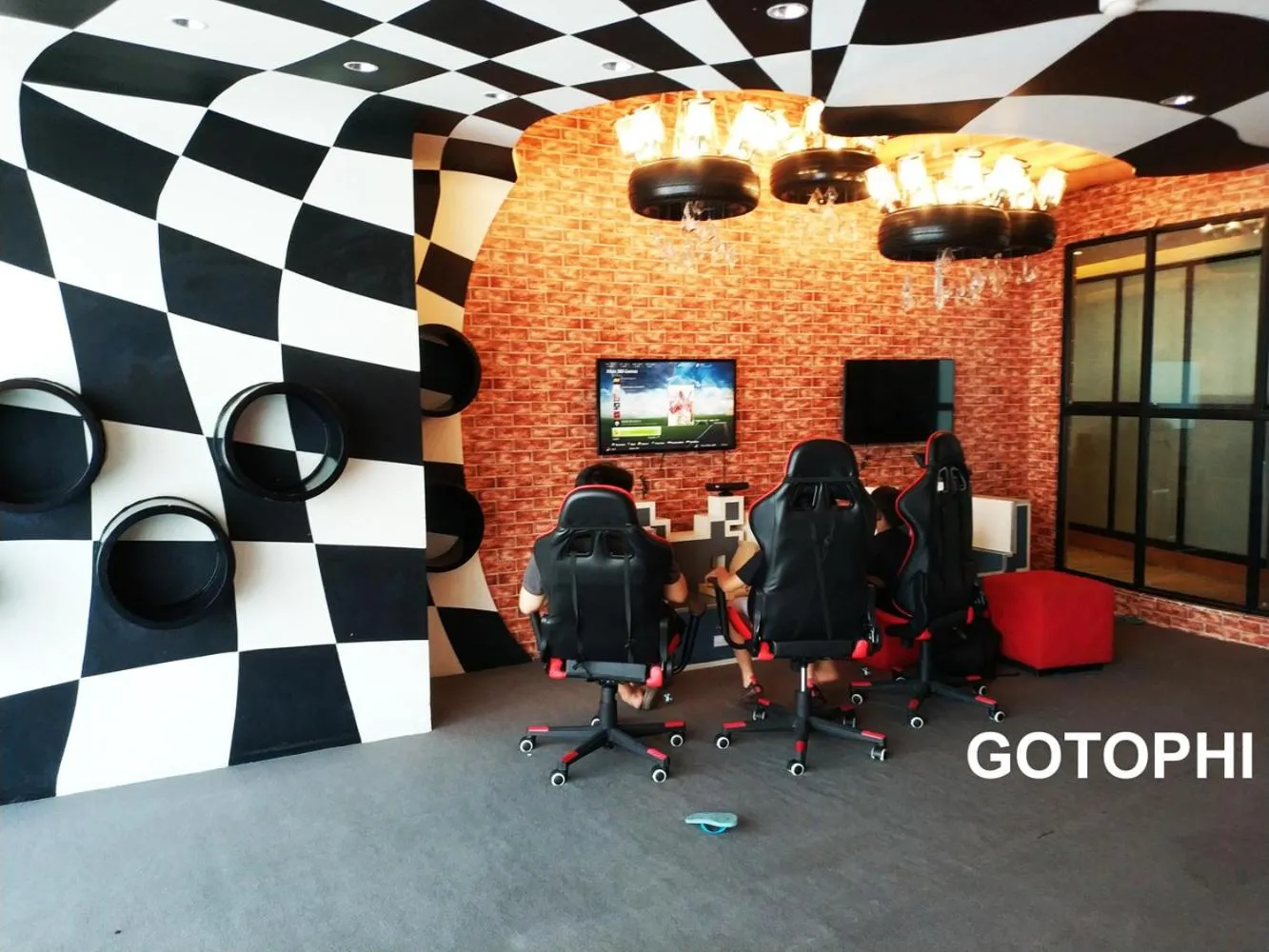 Game Room in The Knightsbridge Residences