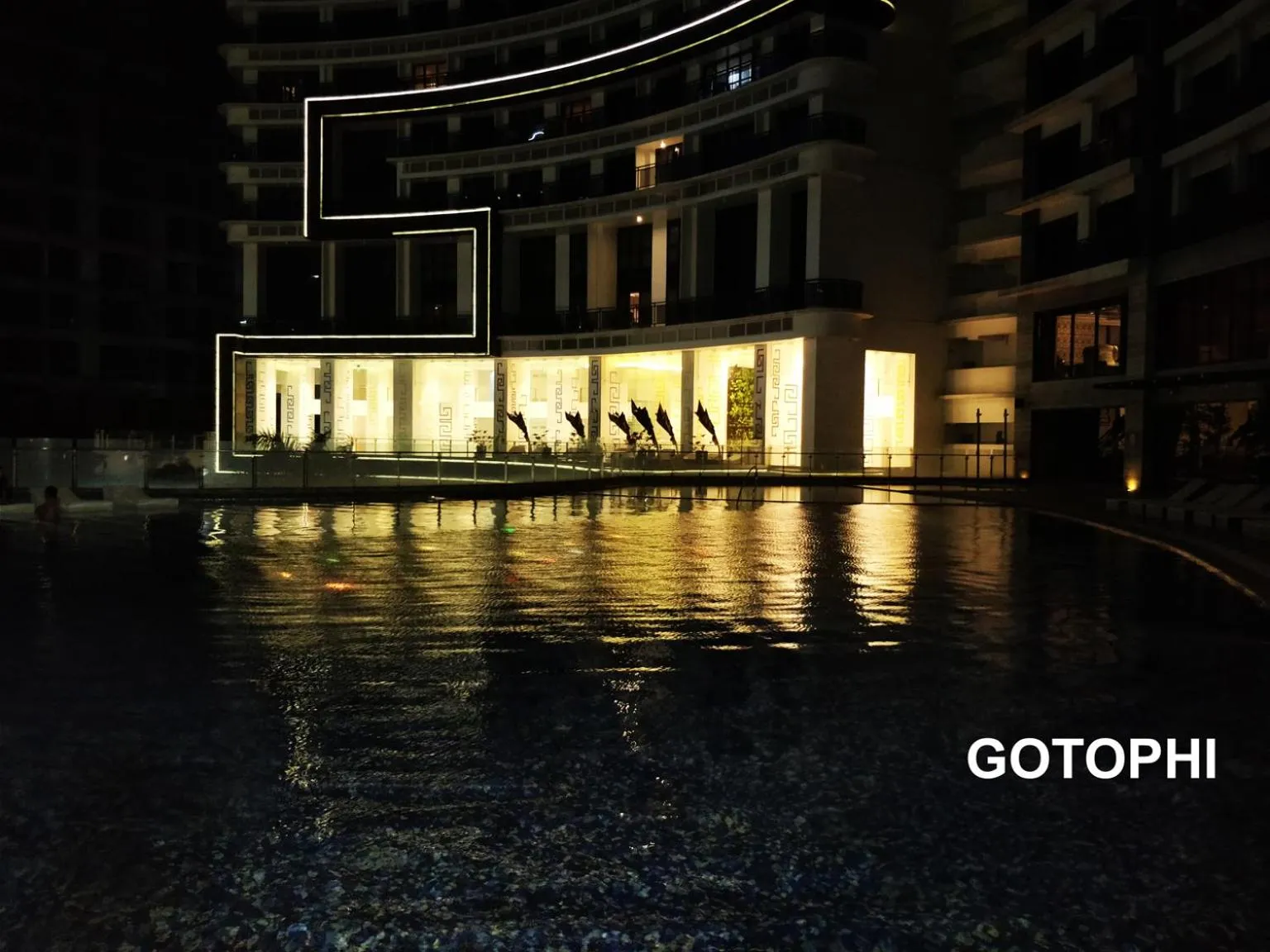 Night in The Knightsbridge Residences