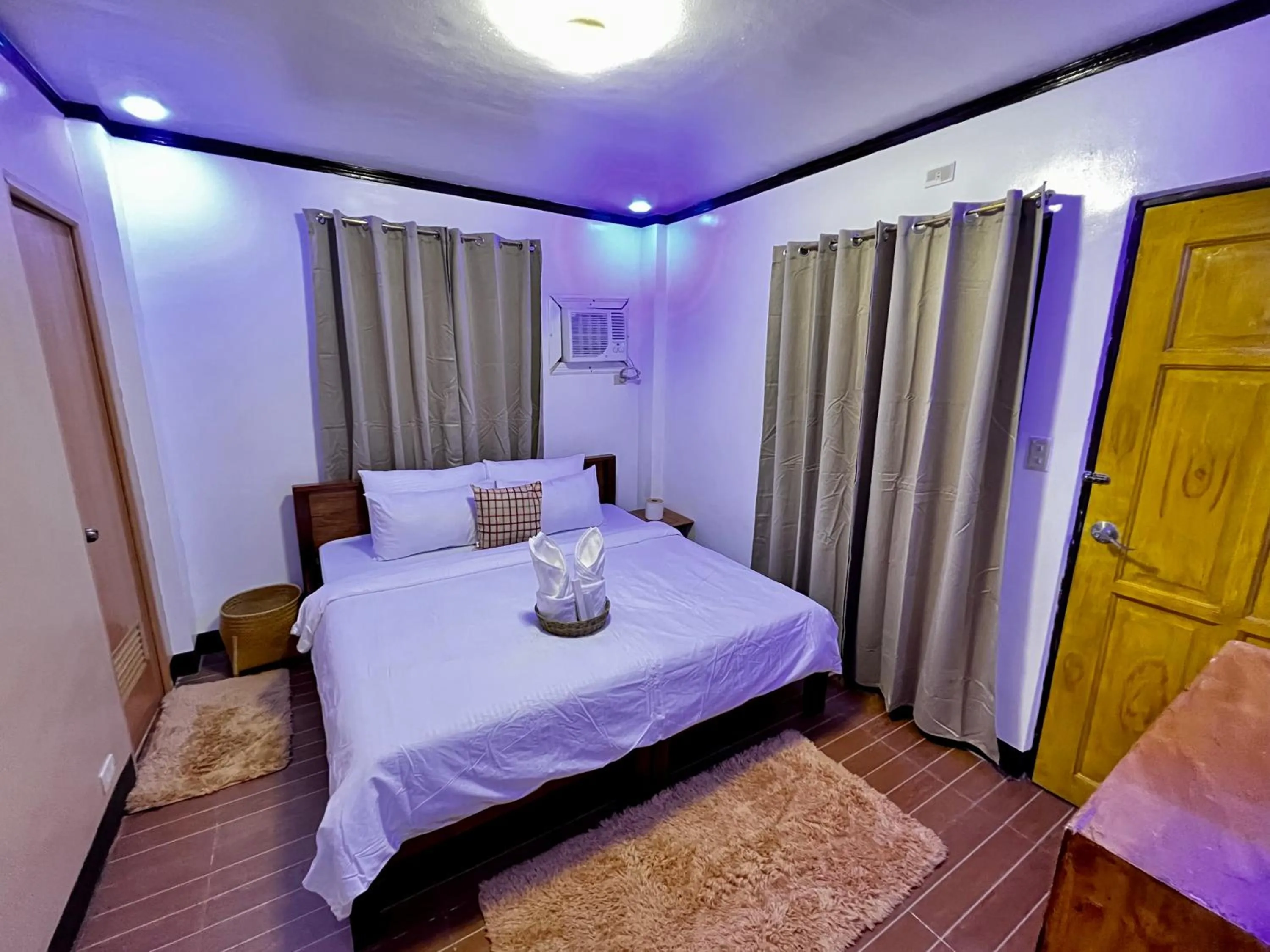 Bed in Jewel Tourist Inn