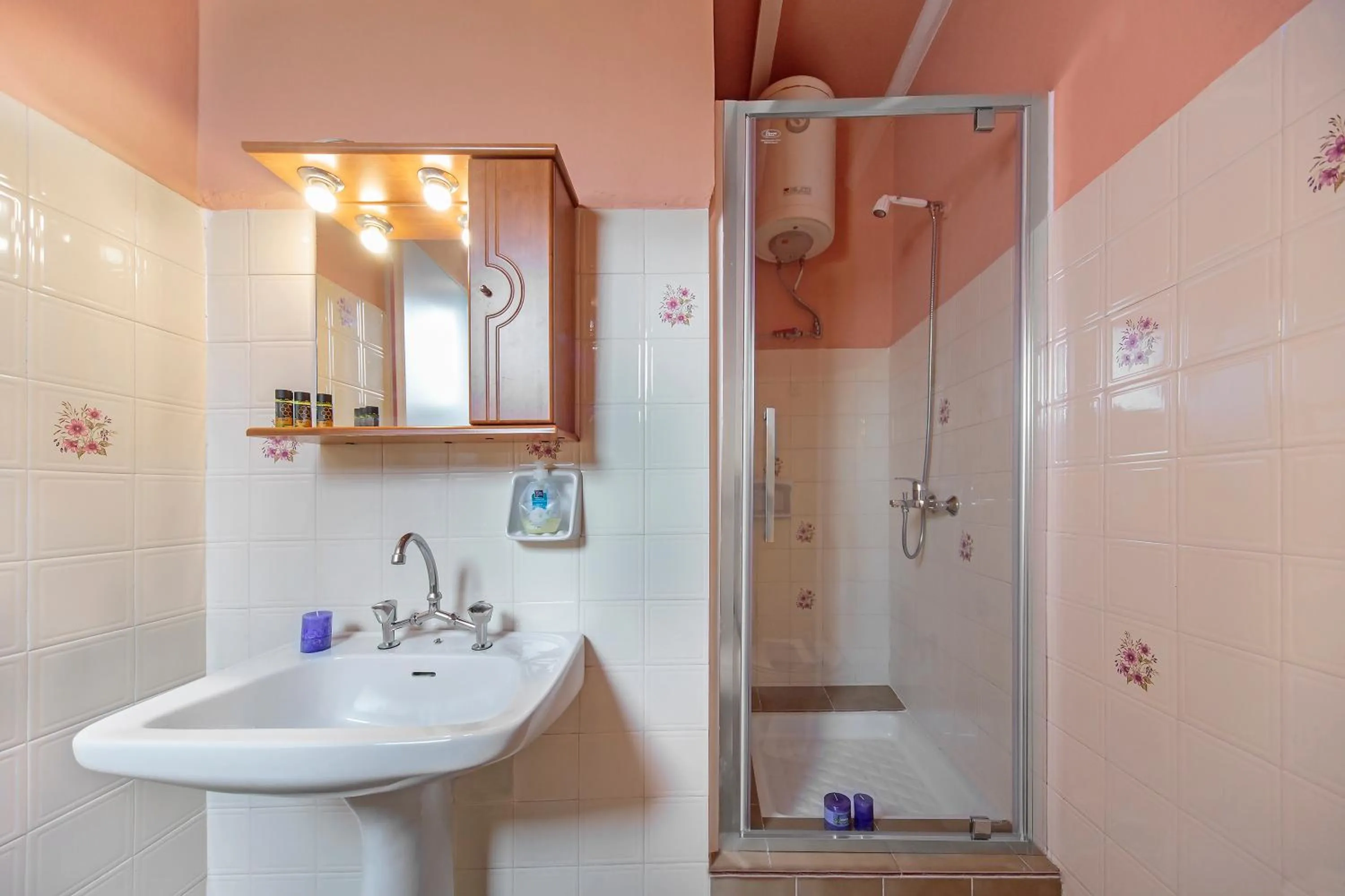 Property building in KasteliSuites