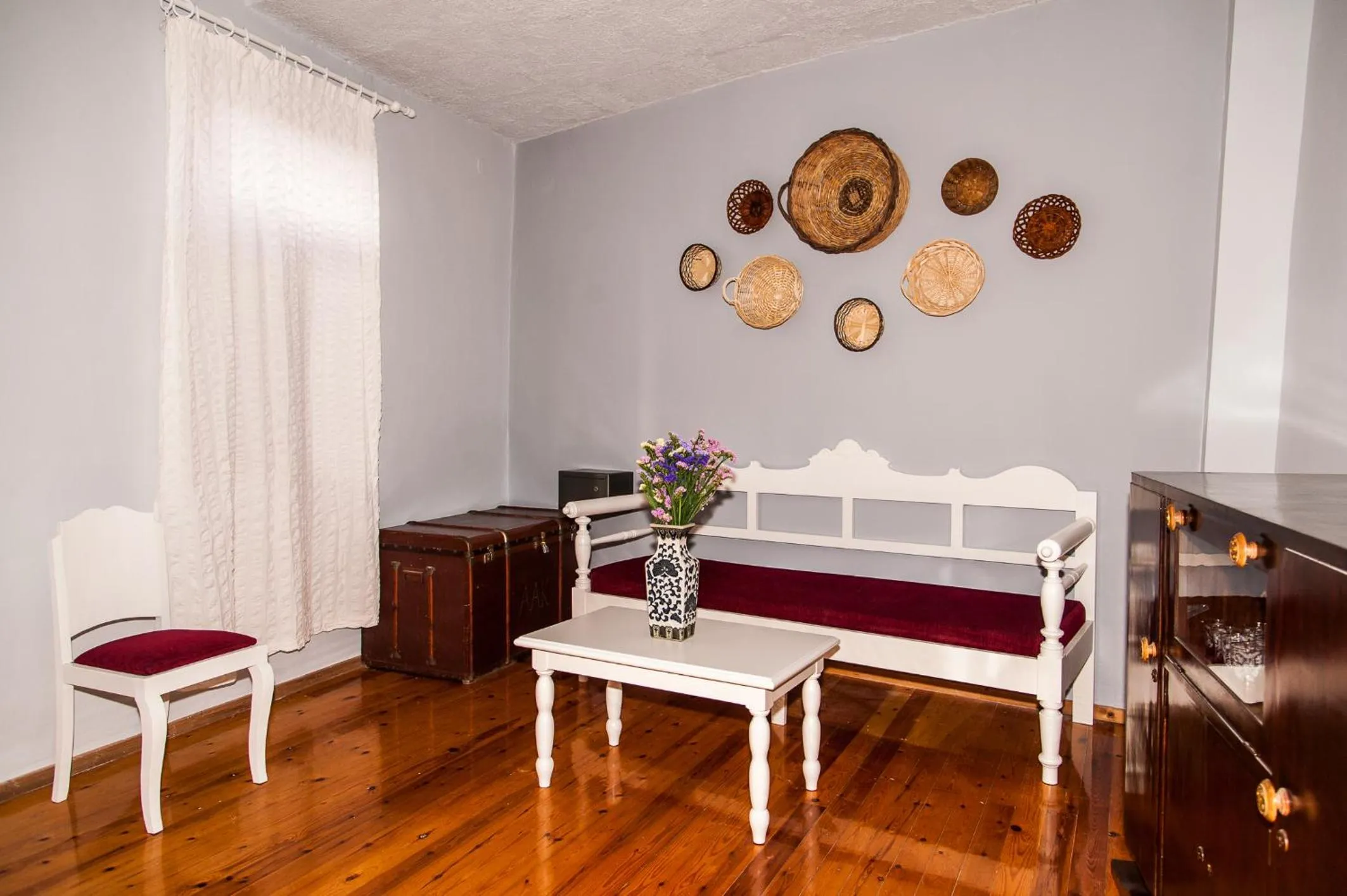 Coffee/tea facilities in KasteliSuites