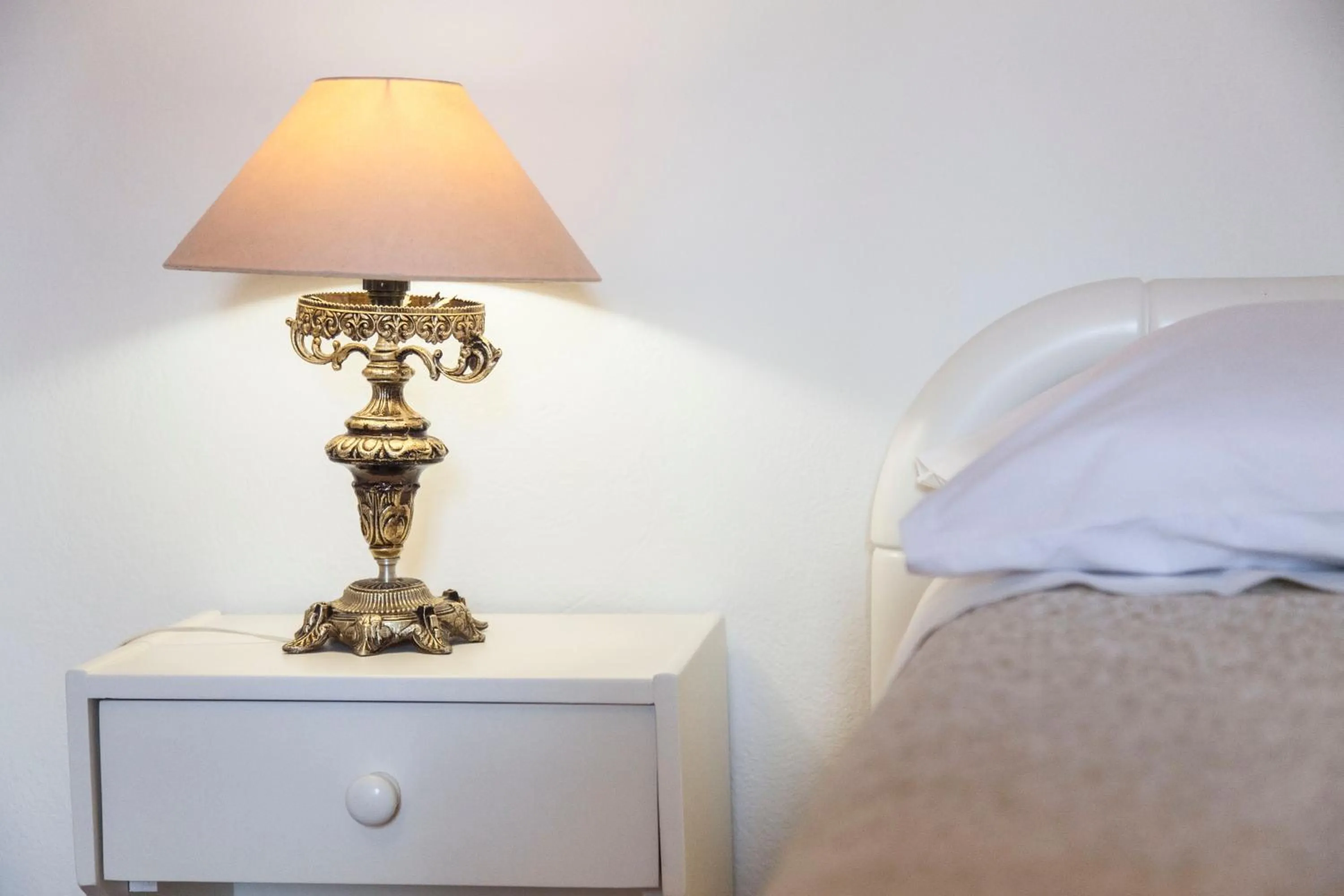 Decorative detail in KasteliSuites