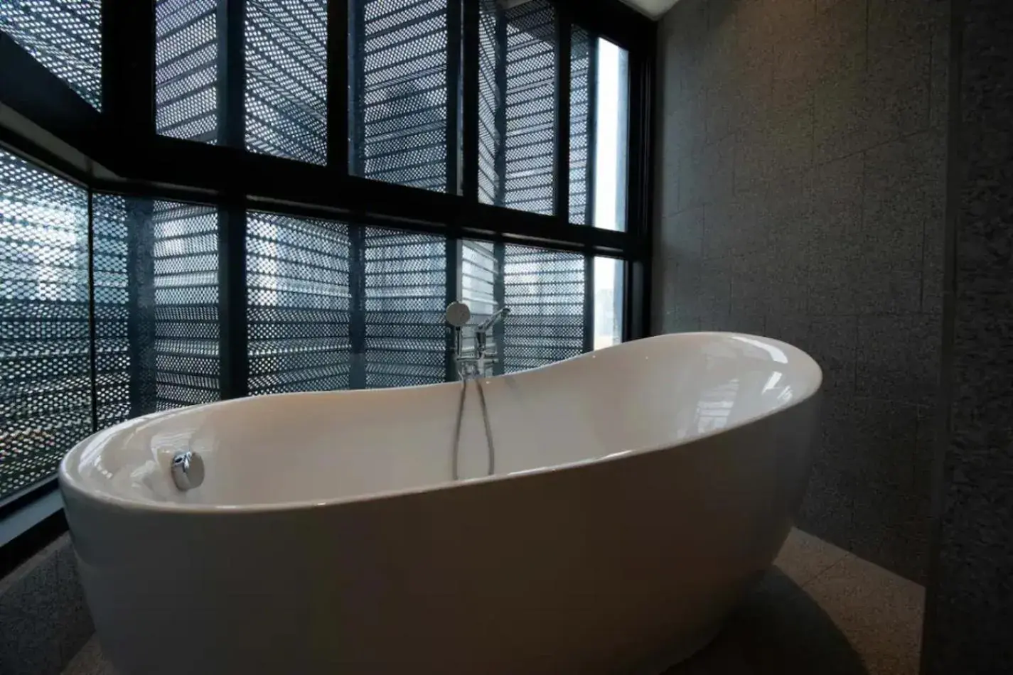 Deluxe Suite with Spa Bath in Scarletz Suites KLCC Twin Tower by Purple Orchid Deluxe Suite with Spa Bath in Scarletz Suites KLCC Twin Tower by Purple Orchid