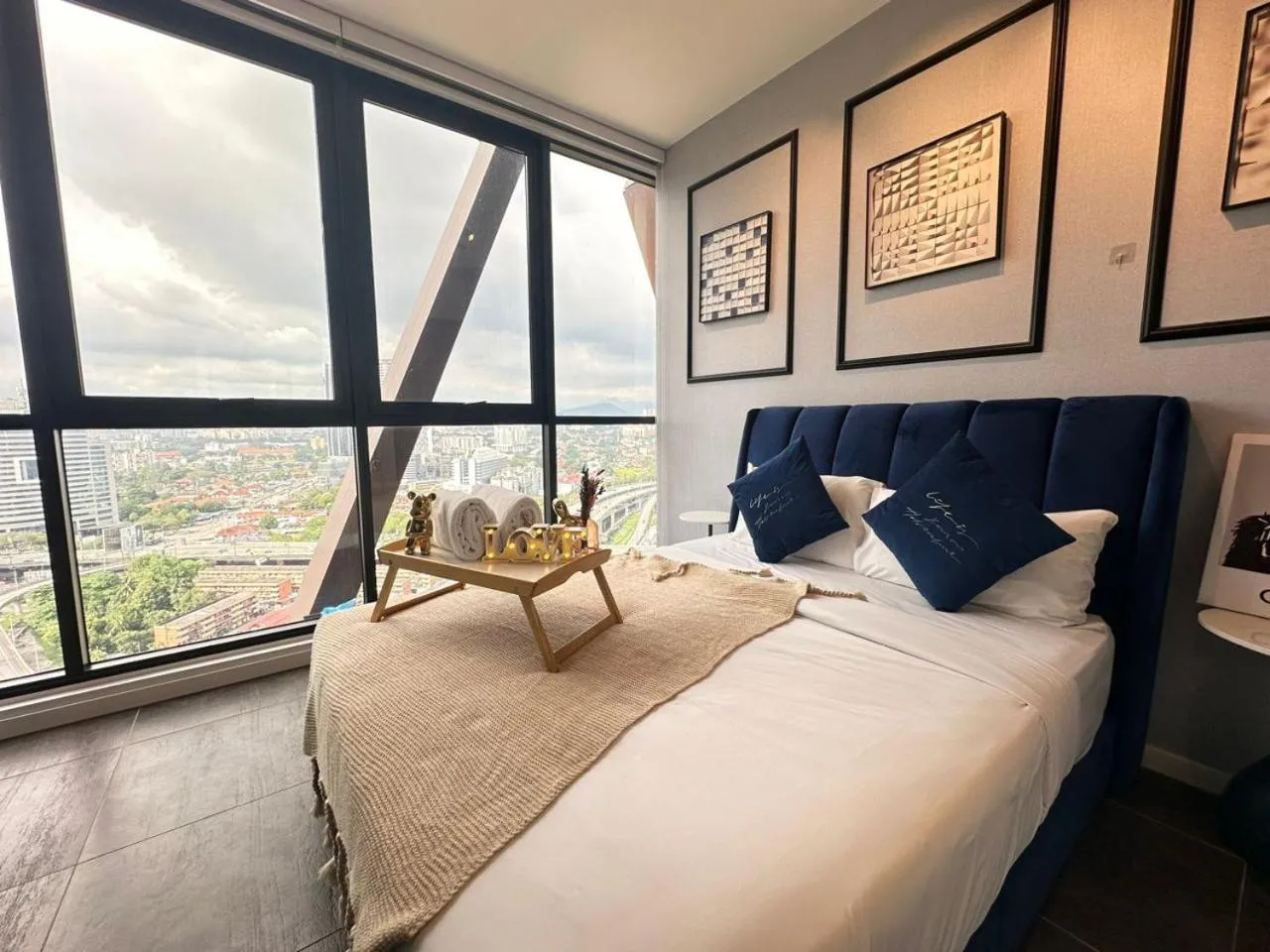 Bed in Scarletz Suites KLCC Twin Tower by Purple Orchid