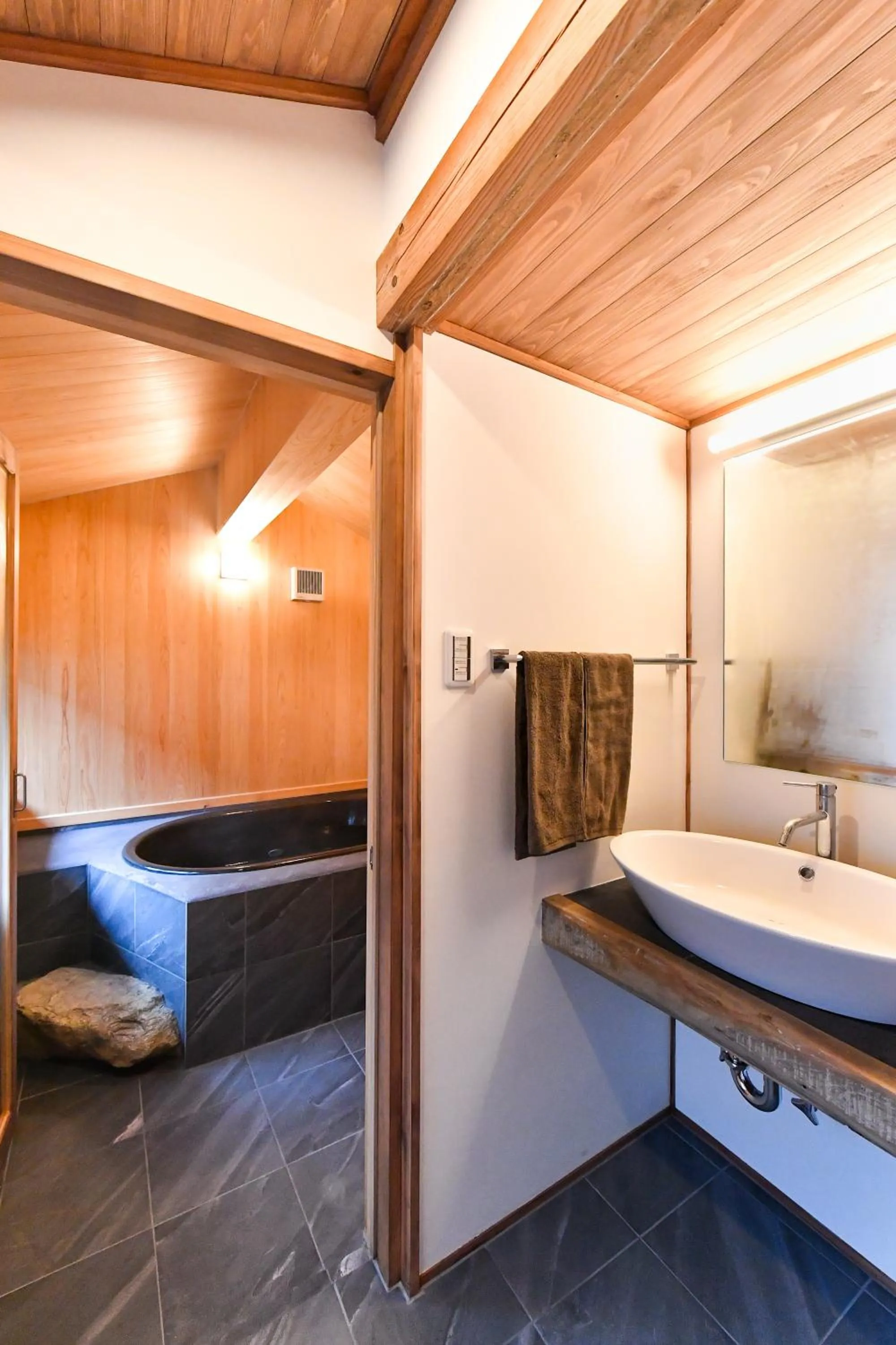 Bathroom in Satoyama Hotel Kanenone Tamba