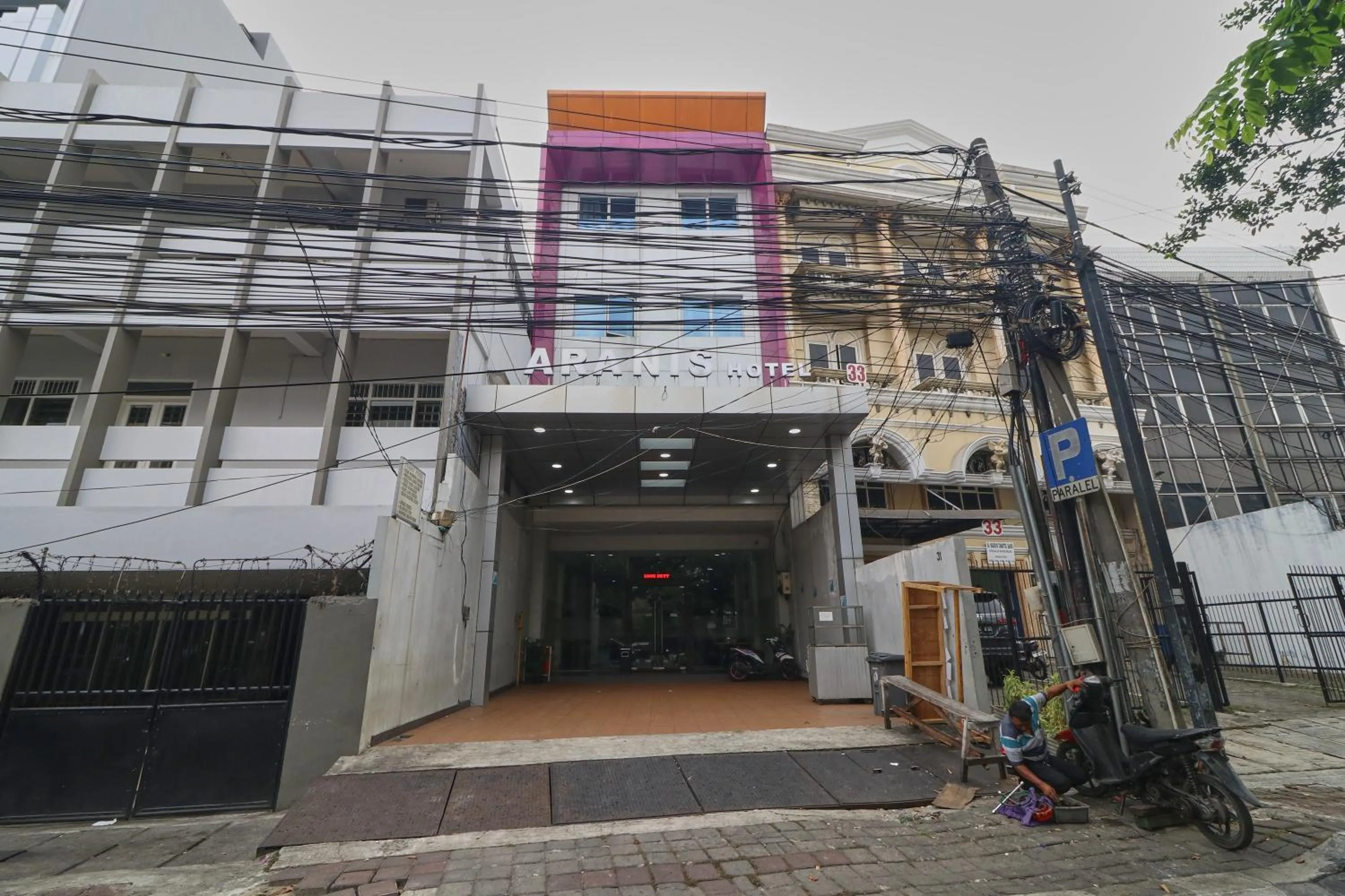 Property building in Aranis Hotel