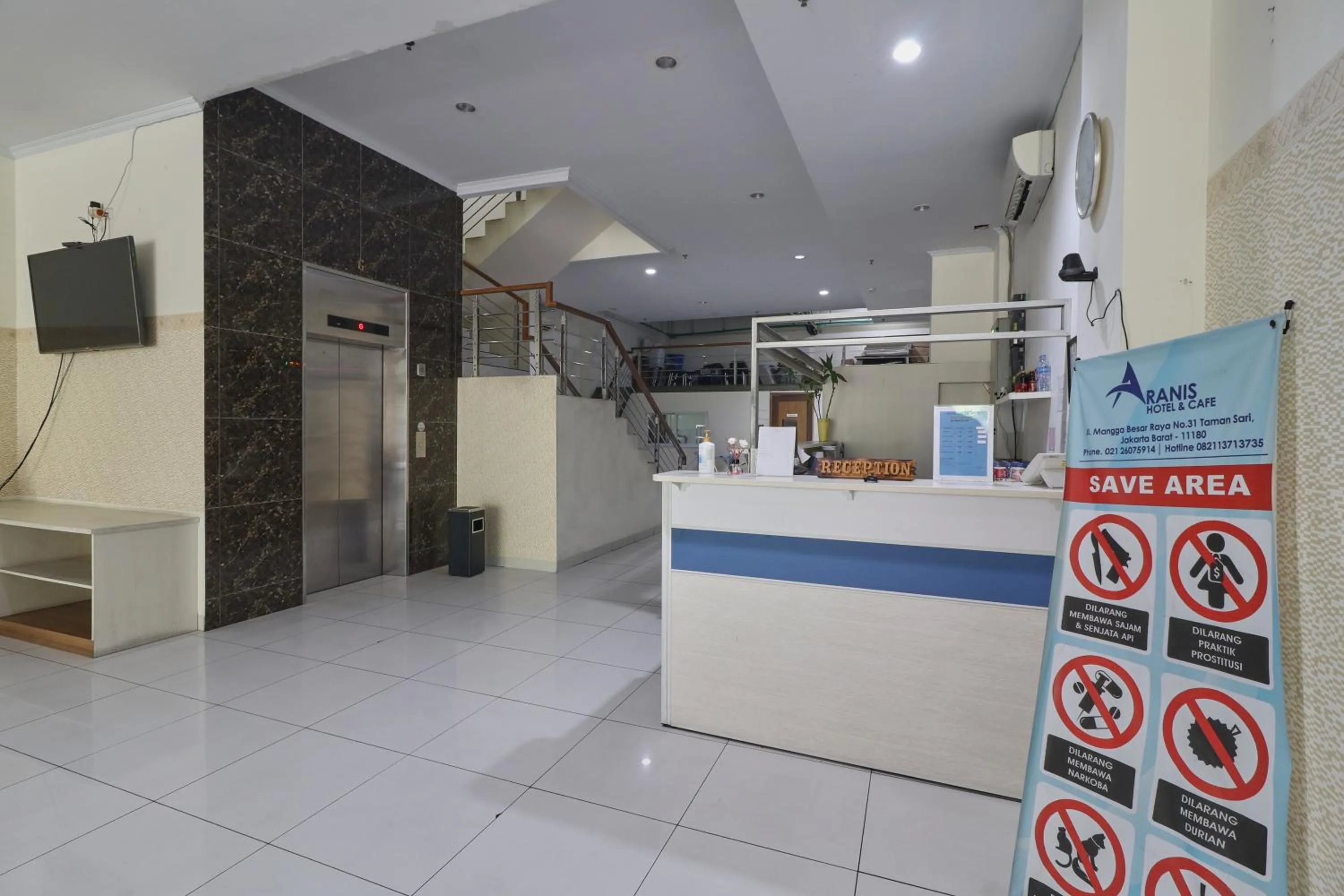 Lobby or reception in Aranis Hotel