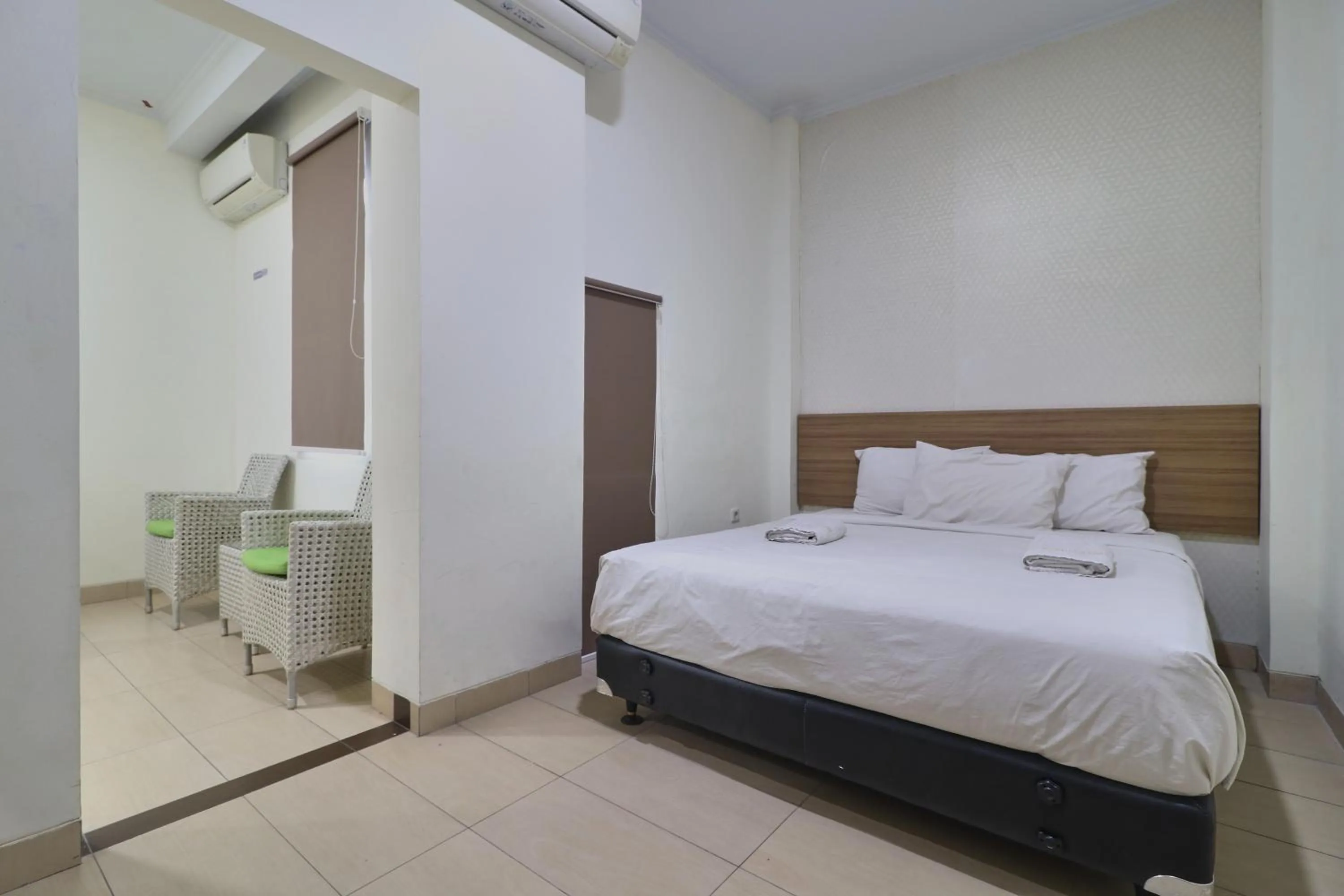 Bedroom in Aranis Hotel