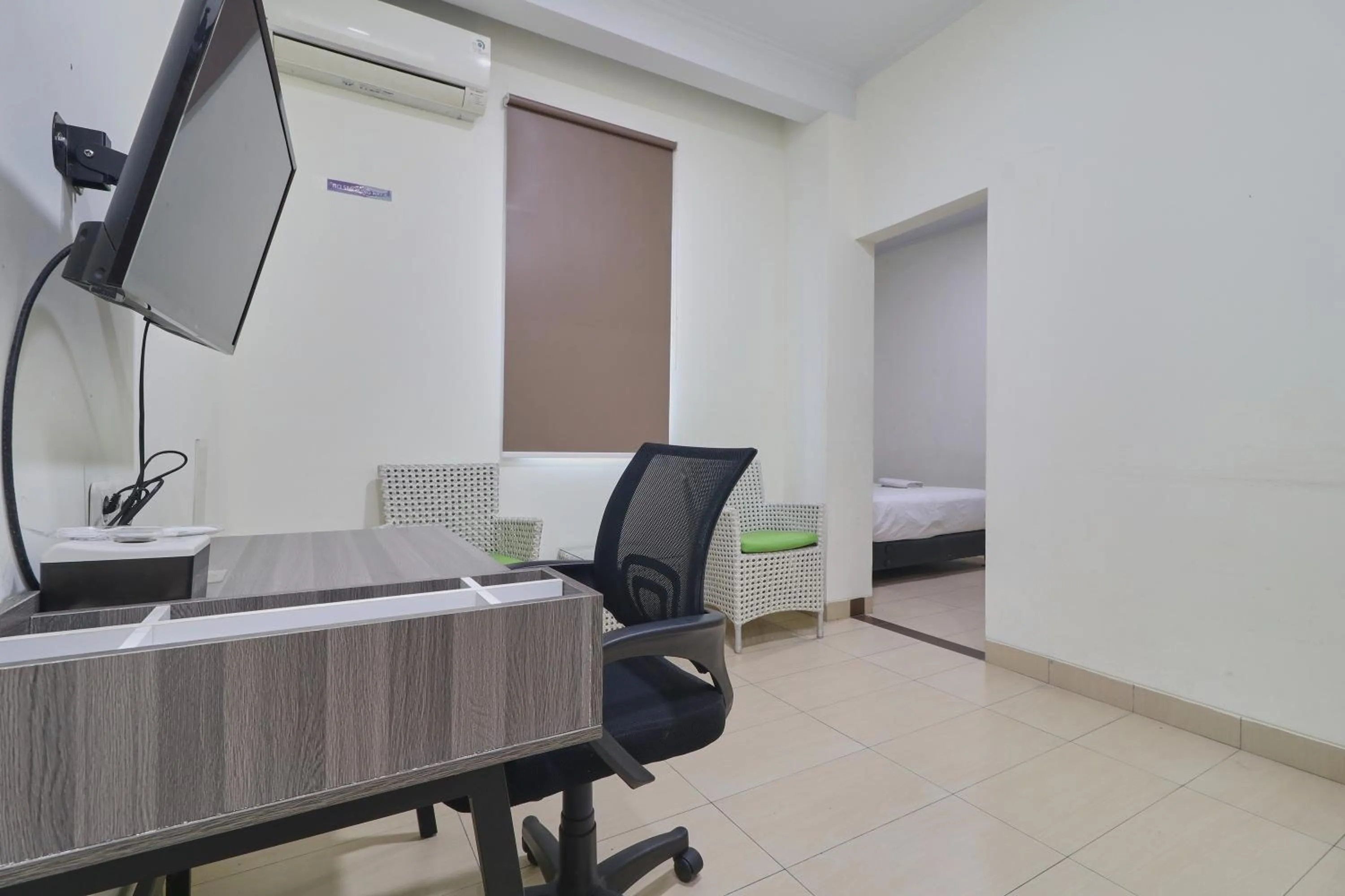 TV and multimedia in Aranis Hotel