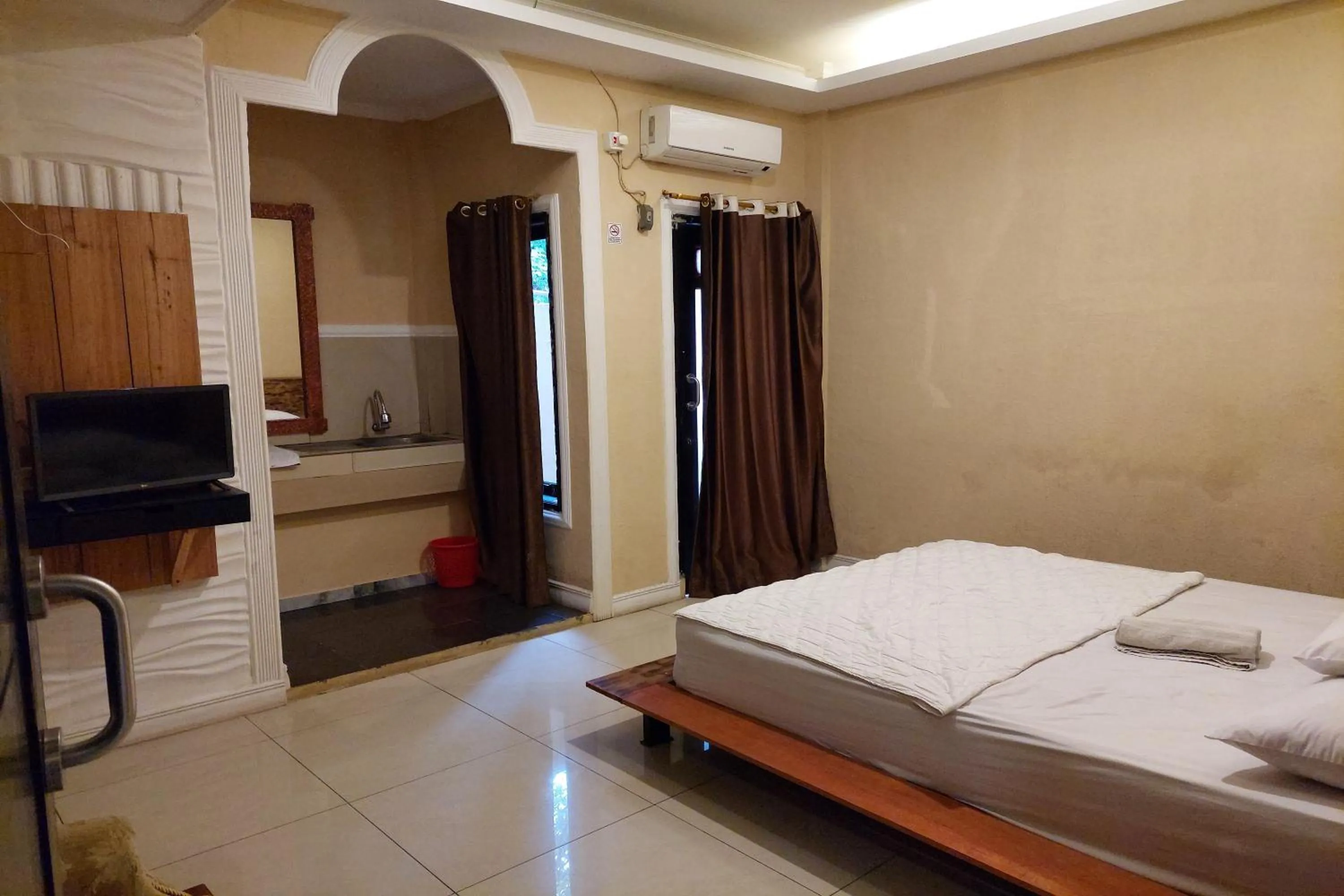 Bed in Pondok Sabaraya Haji Juanda Cikampek Purwakarta