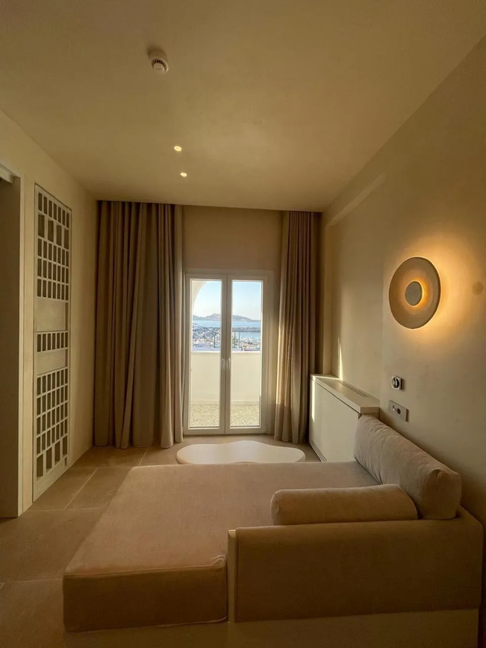 Living room, Bed in Meros, Santikos Collection