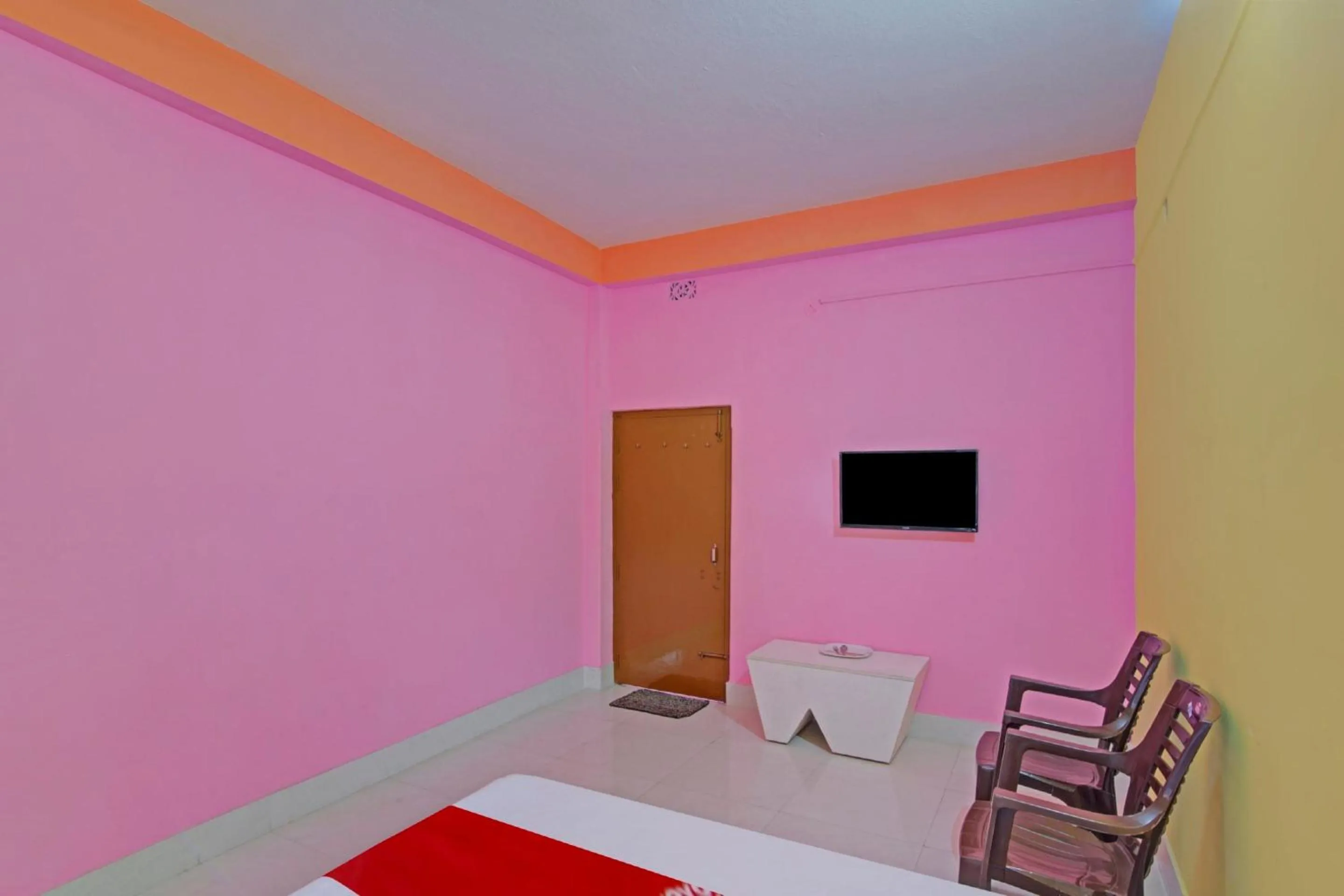 Bedroom in Hotel O Tiger Inn near Adamas University Barasat