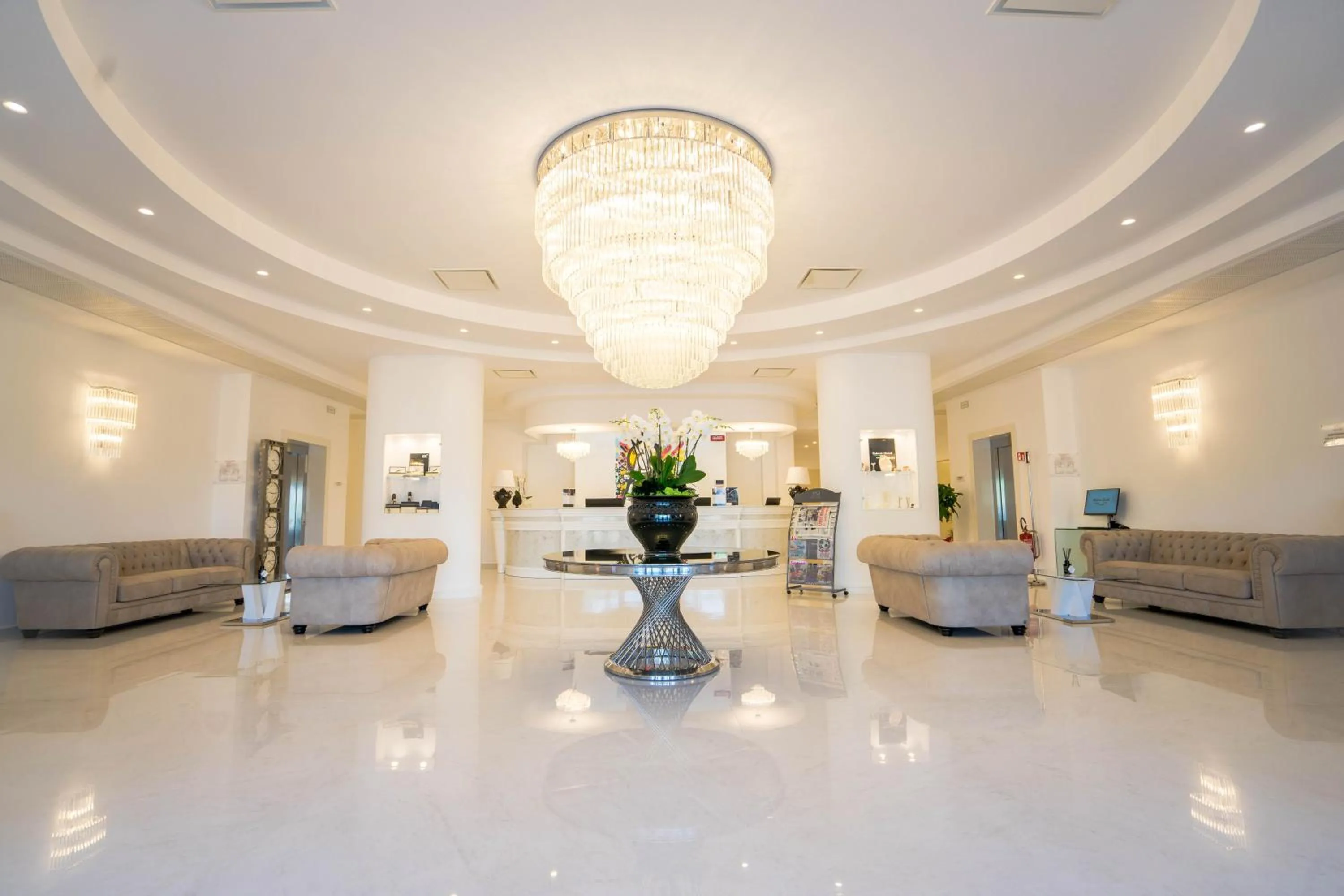 Lobby or reception in PM Hotel