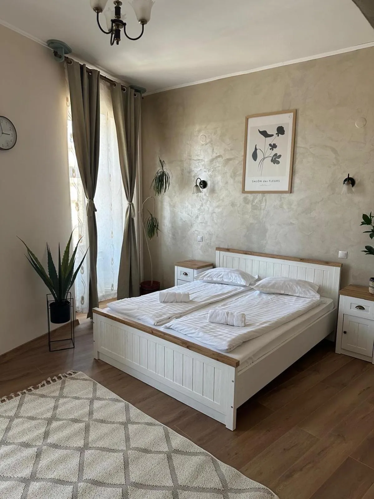 Bed in Hotel Rubin***