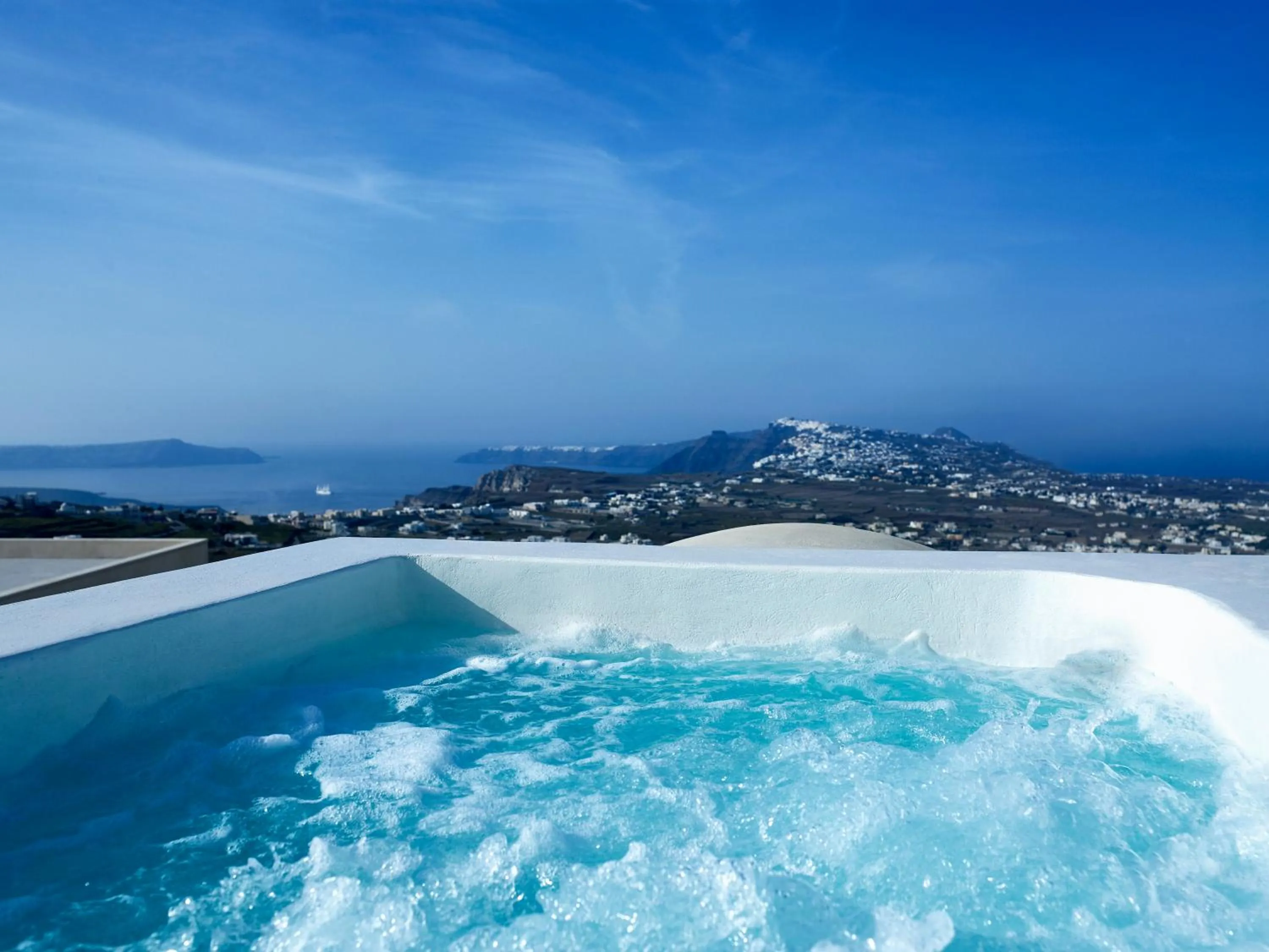 Hot Tub in Zannos Melathron