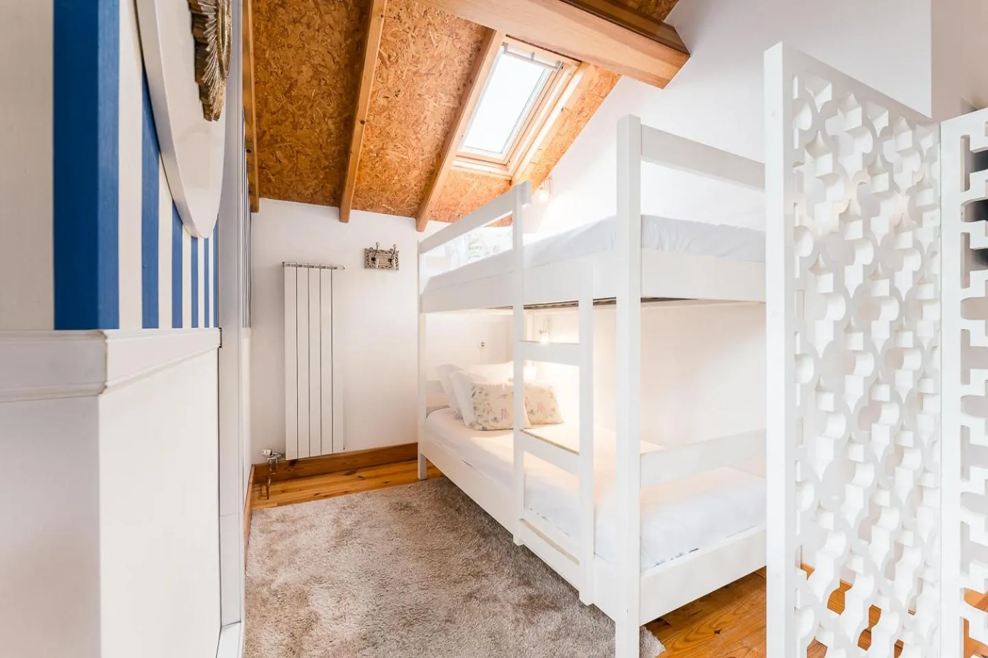 Bed in R3 Service - Five Senses in Coimbra