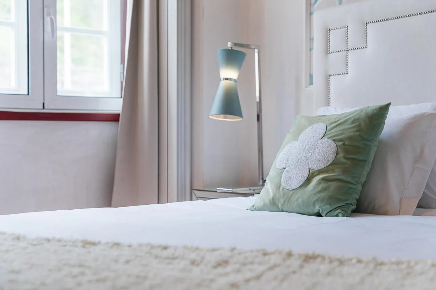 Bed in R3 Service - Five Senses in Coimbra