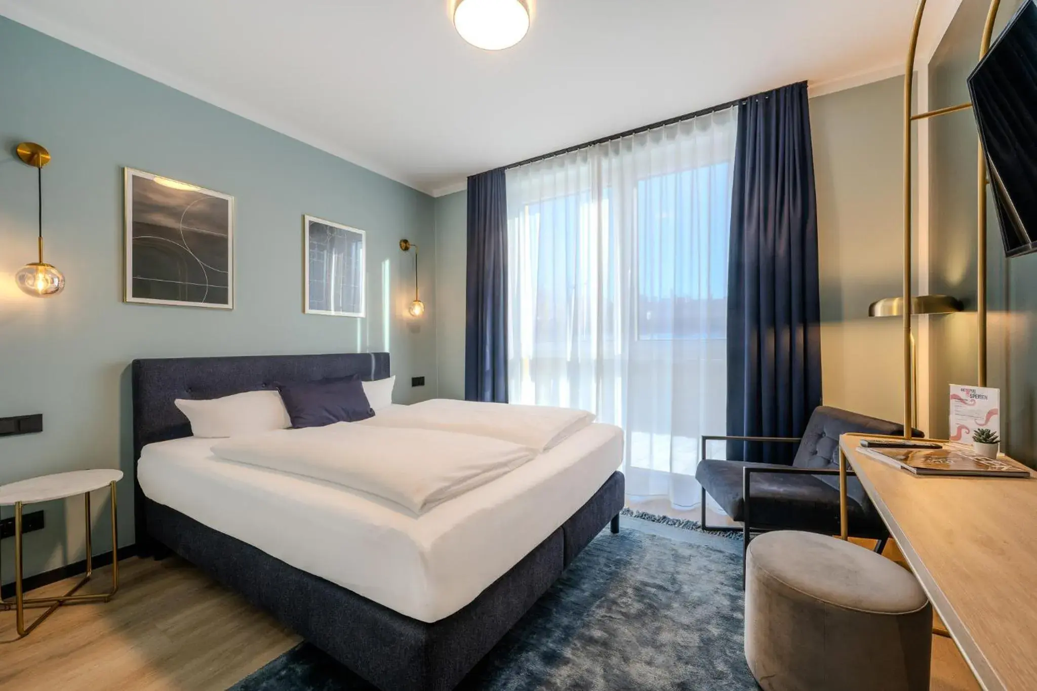 Double Room in The Base Berlin ONE Double Room in The Base Berlin ONE