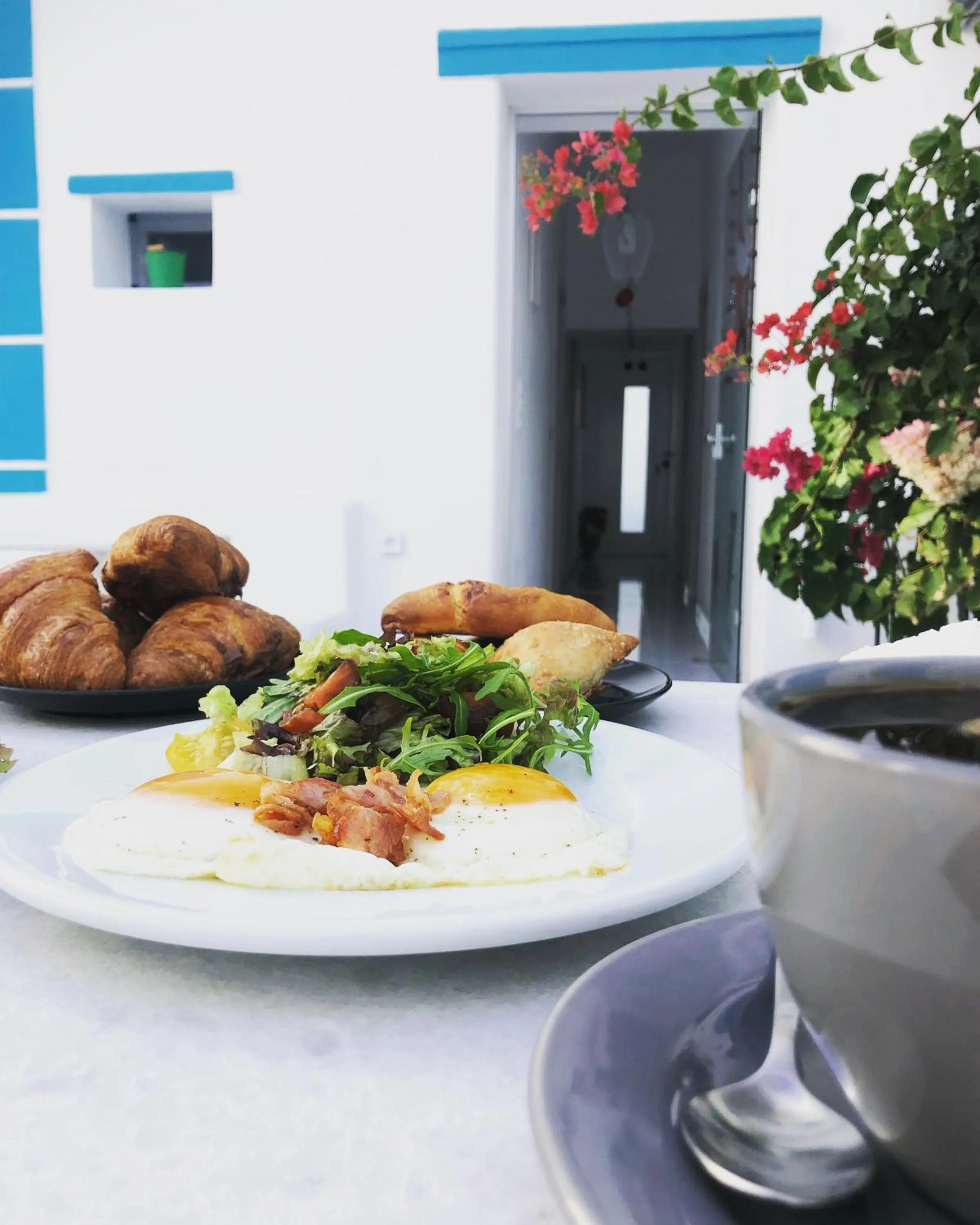 Food and drinks in Taki's Guests