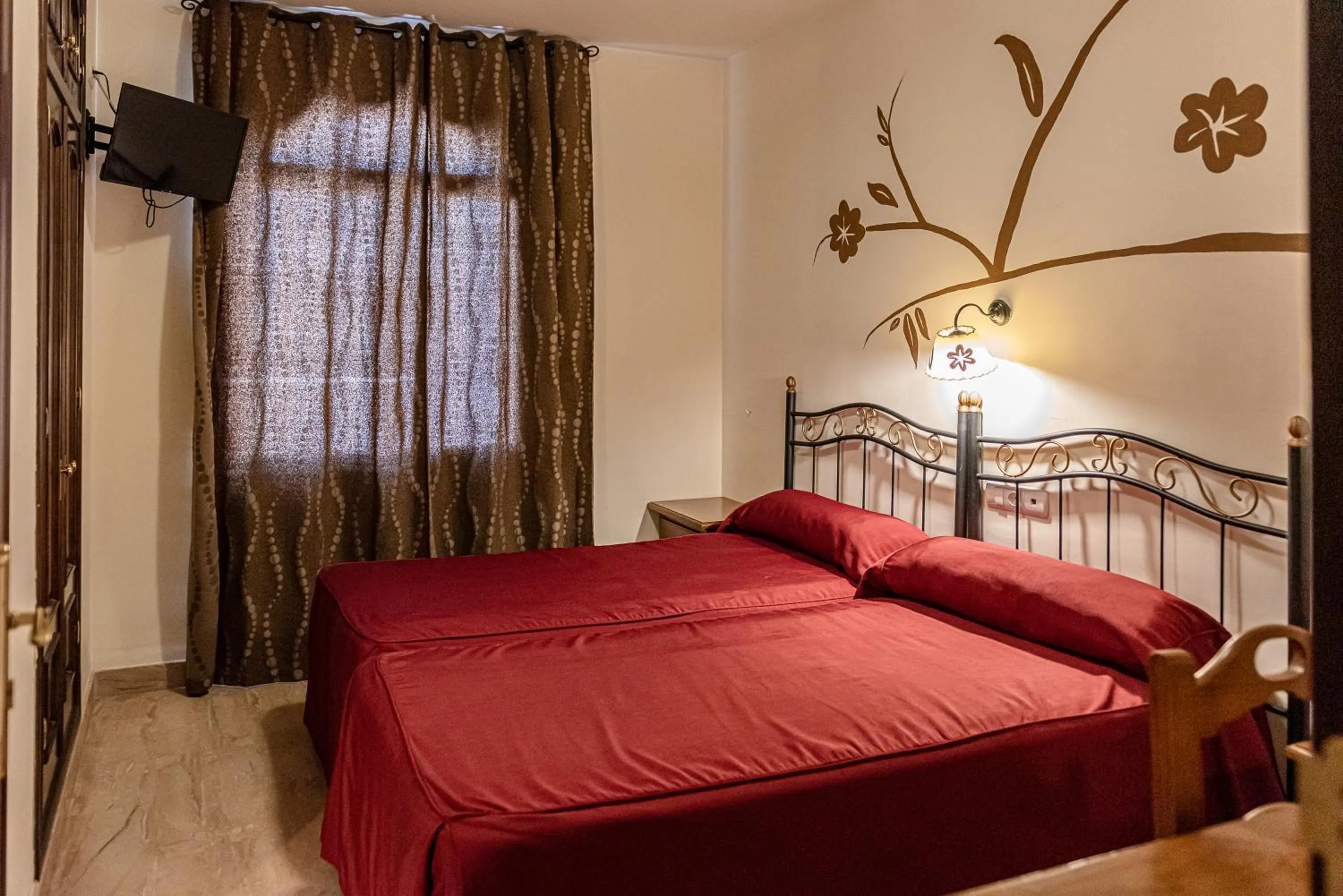 Bed in Hotel Las Rosas