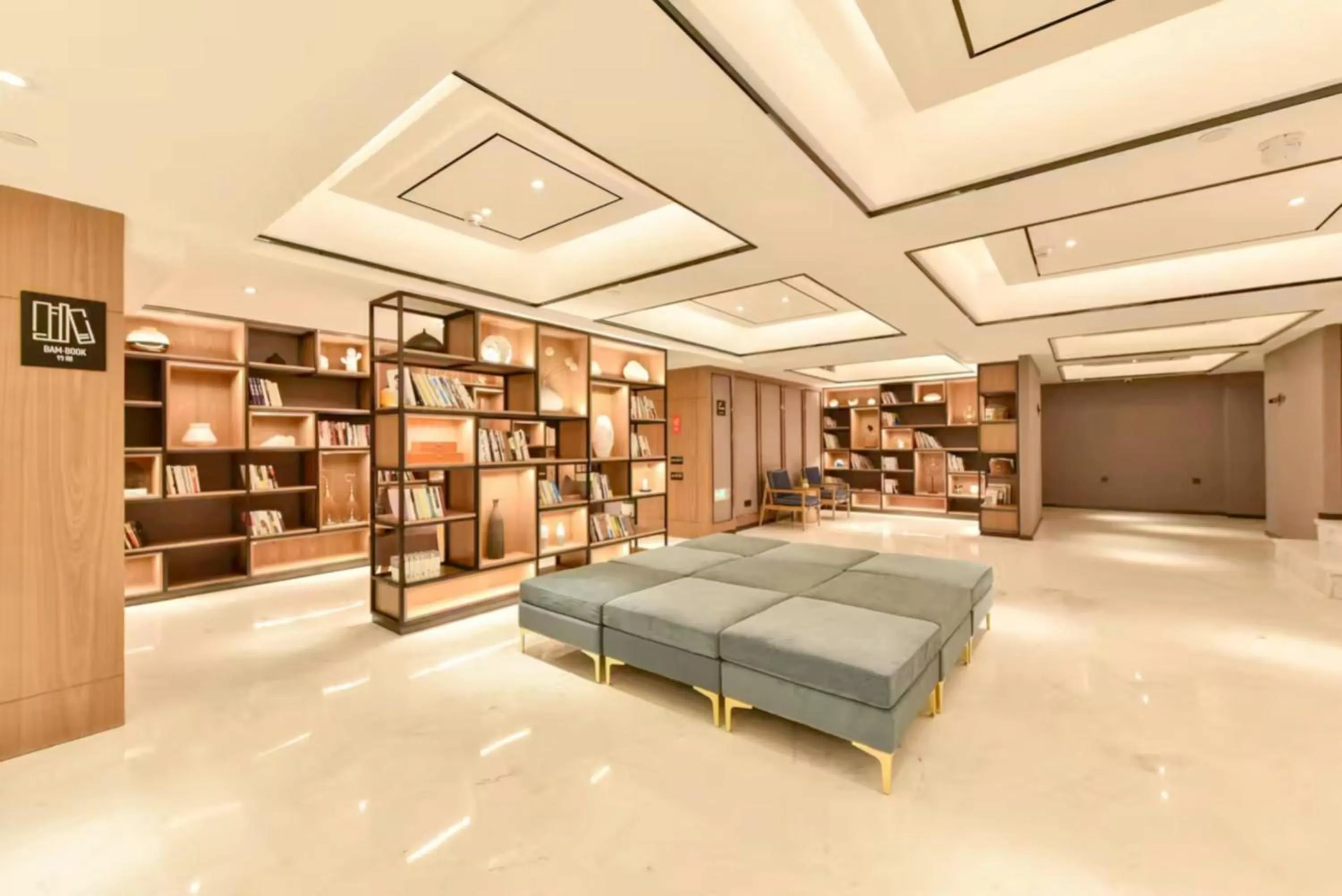 Lobby or reception, Bed in Atour Hotel Beijing Fuxingmen