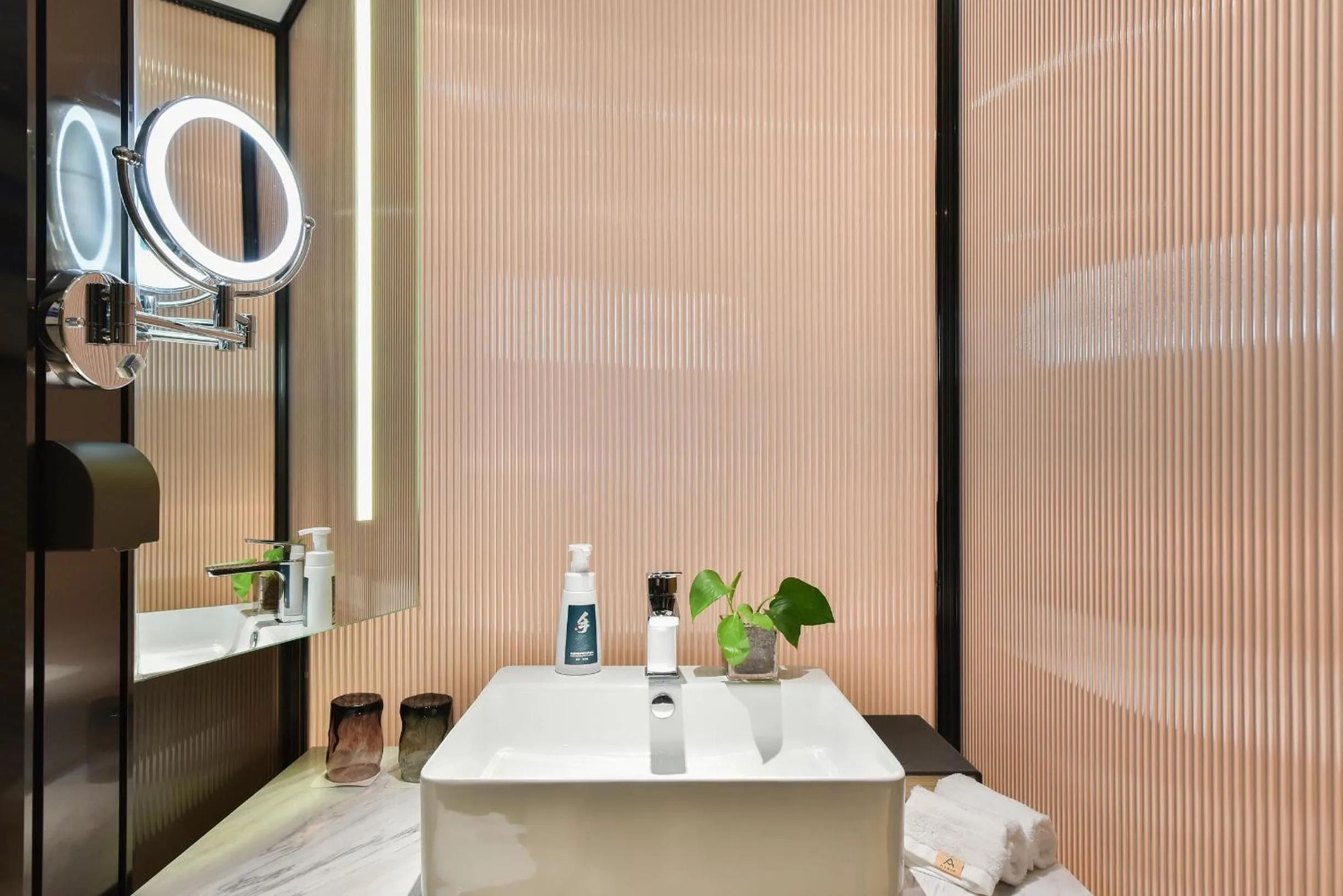 Bathroom in Atour Hotel Beijing Fuxingmen