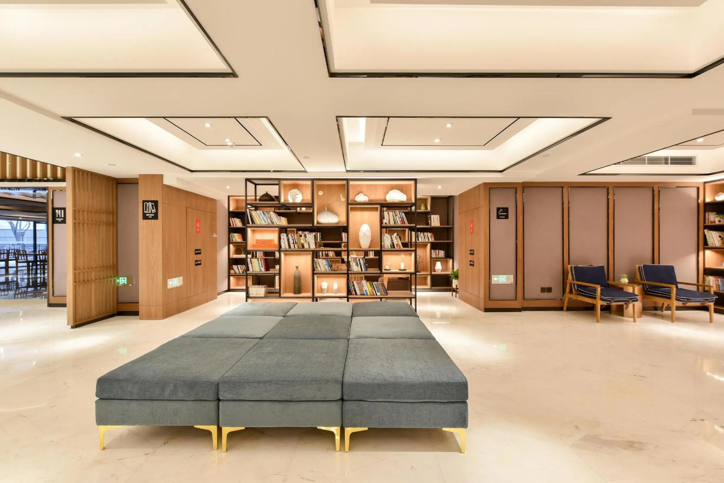 Lobby or reception in Atour Hotel Beijing Fuxingmen