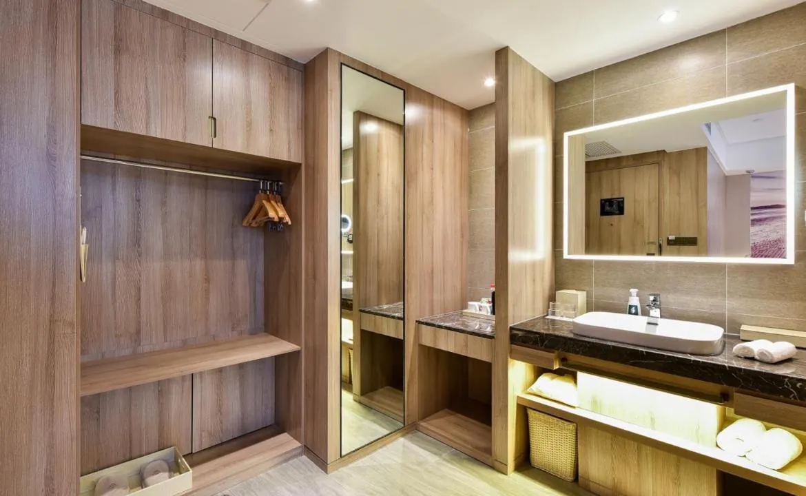 Atour Hotel Dalian Development Zone Jinma Road