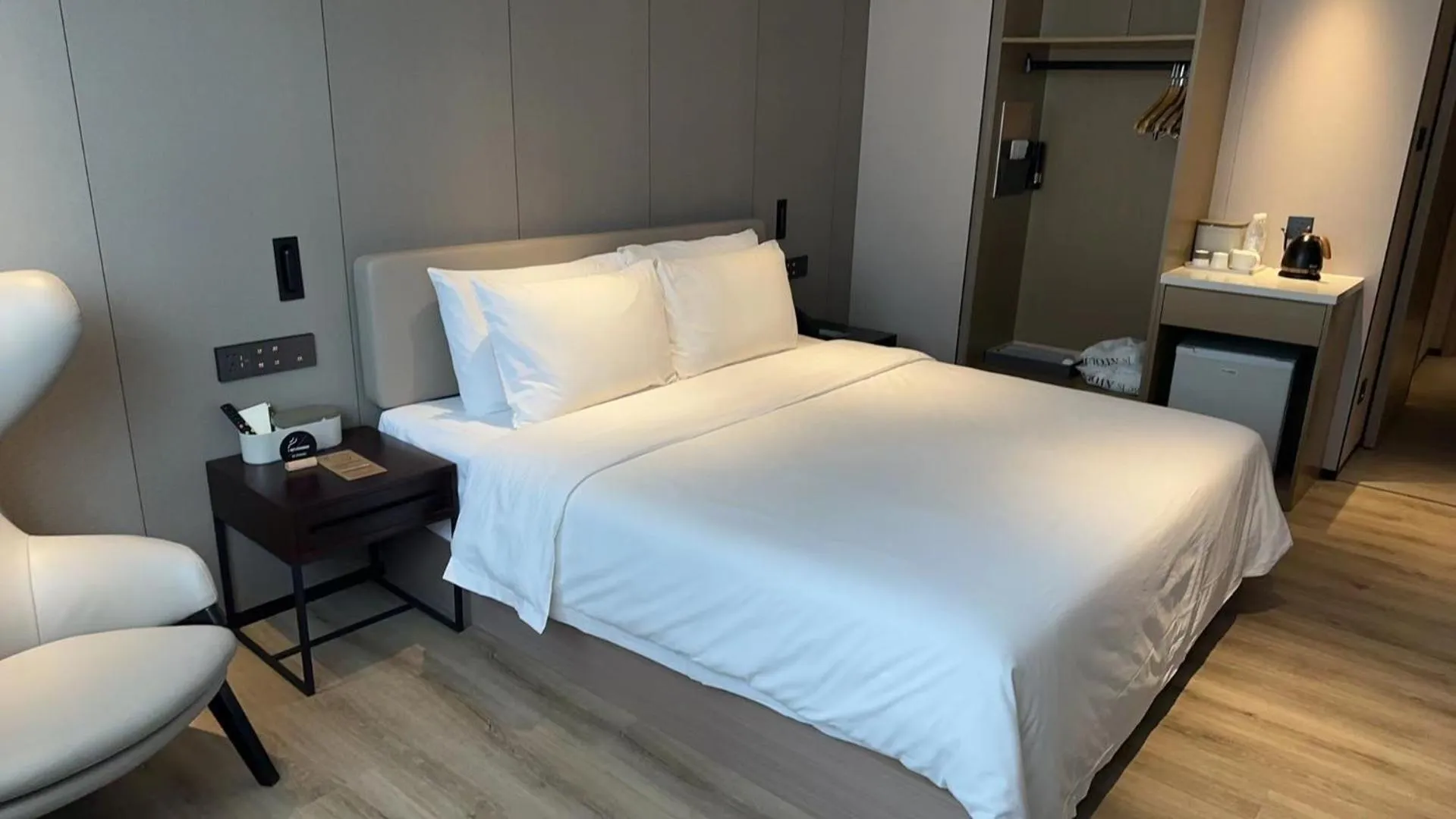 Bed in Atour Hotel Shanghai Lujiazui Babaiban